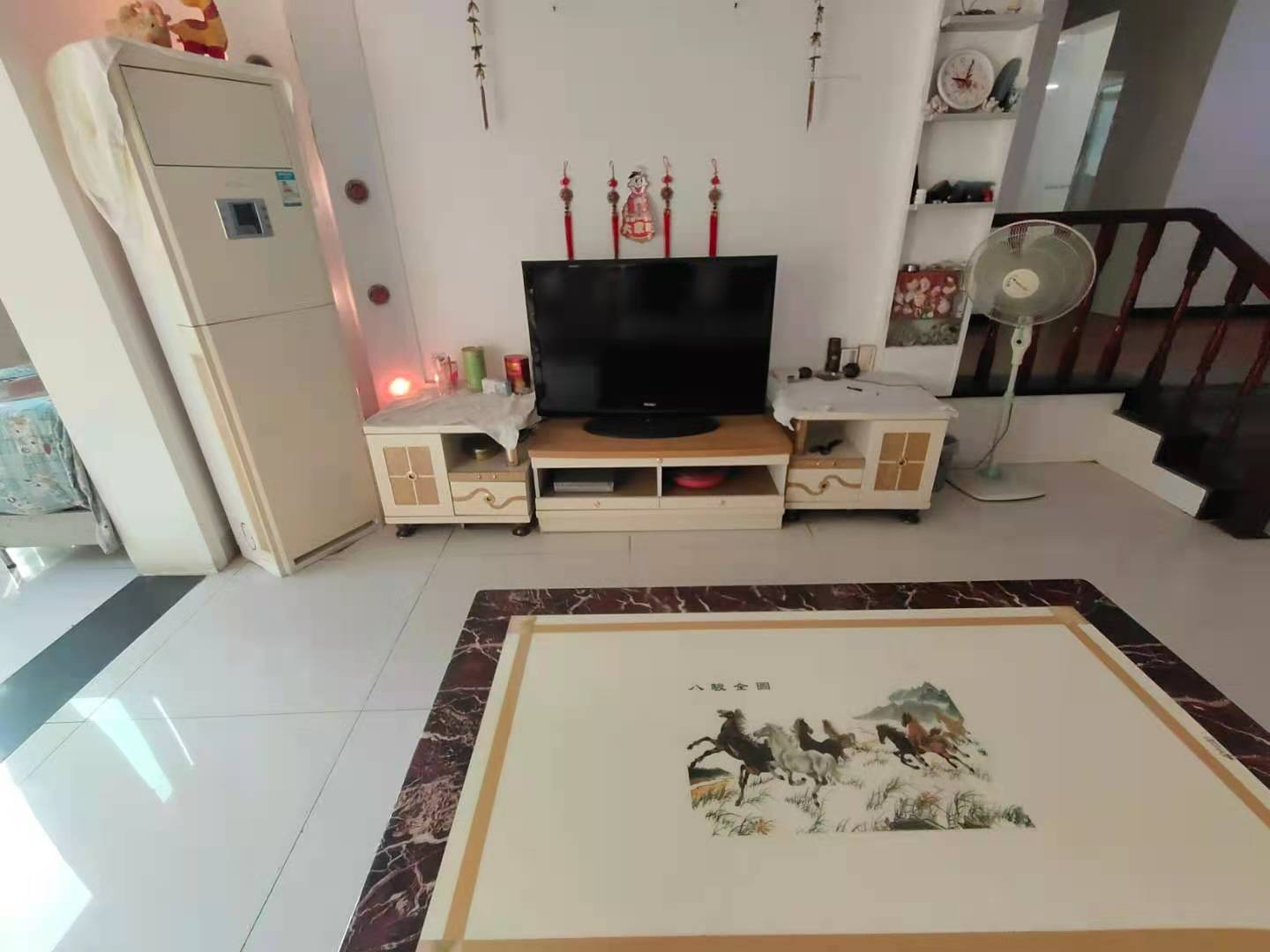 曲兰庭苑 3室2厅2卫 2400.0元/月 曲兰庭苑 3室2厅2卫 2400.0元/月室内图