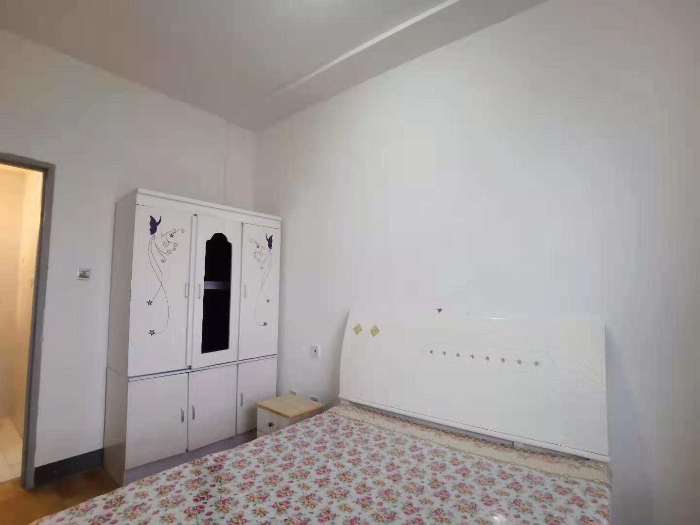 南湖尚景 1室1厅1卫 1600.0元/月 南湖尚景 1室1厅1卫 1600.0元/月室内图