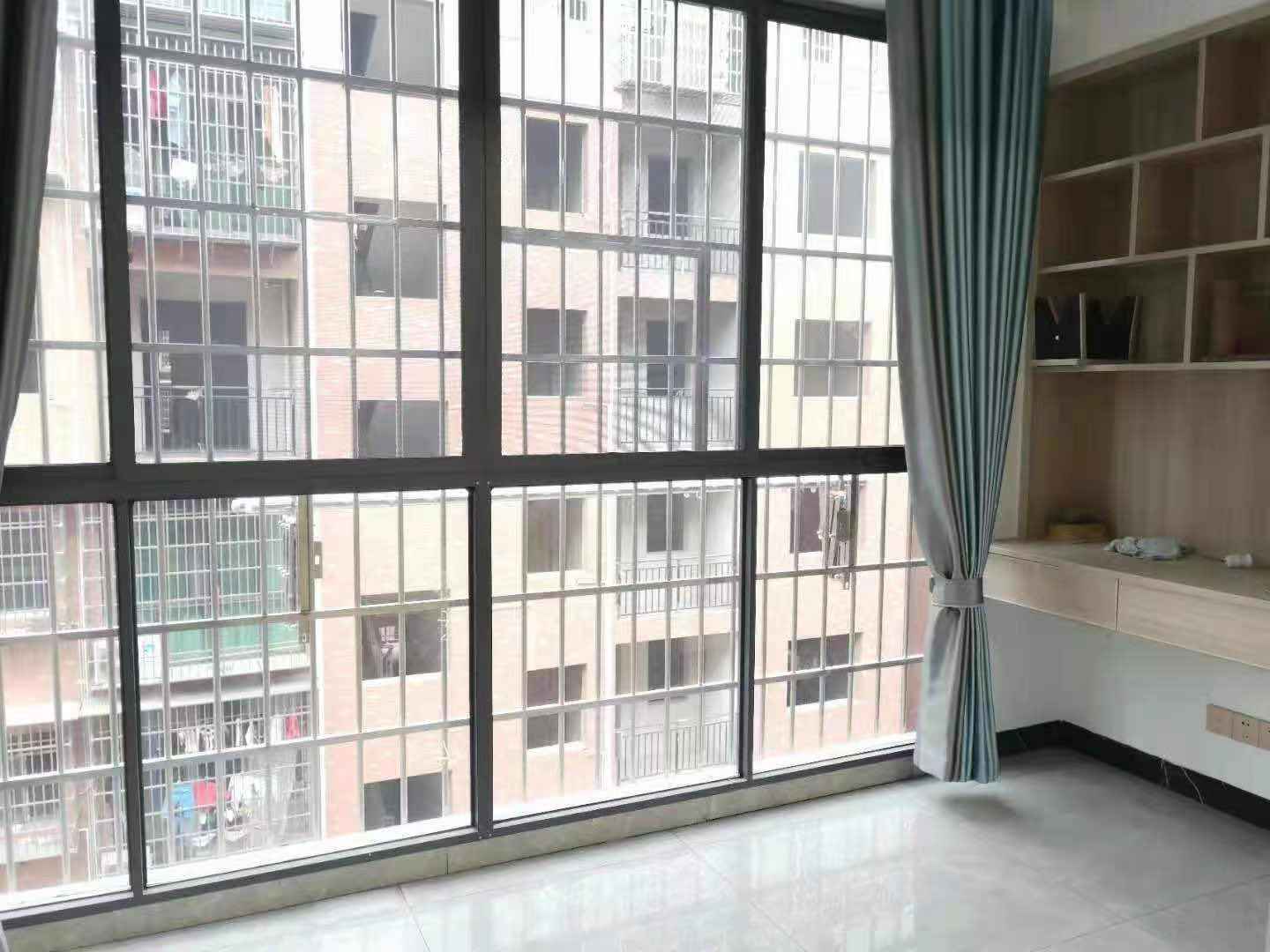 融冠亲城安置房 2室2厅1卫 1450.0元/月 融冠亲城安置房 2室2厅1卫 1450.0元/月户型图