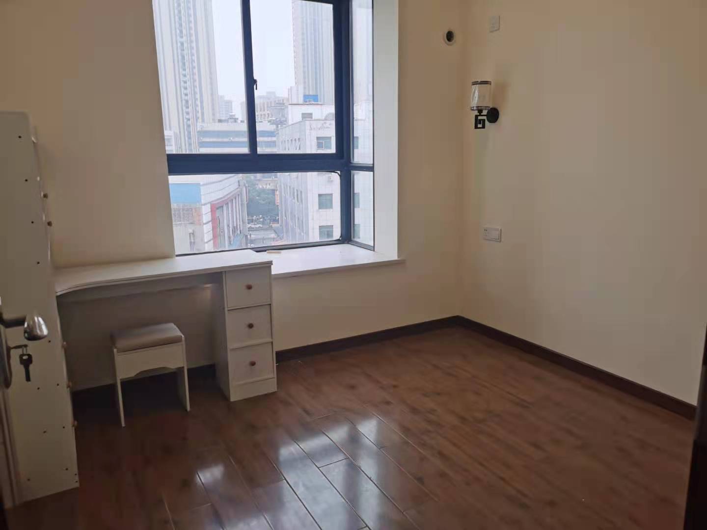 时代华府  2室2厅1卫    60.0万 时代华府  2室2厅1卫    60.0万卧室