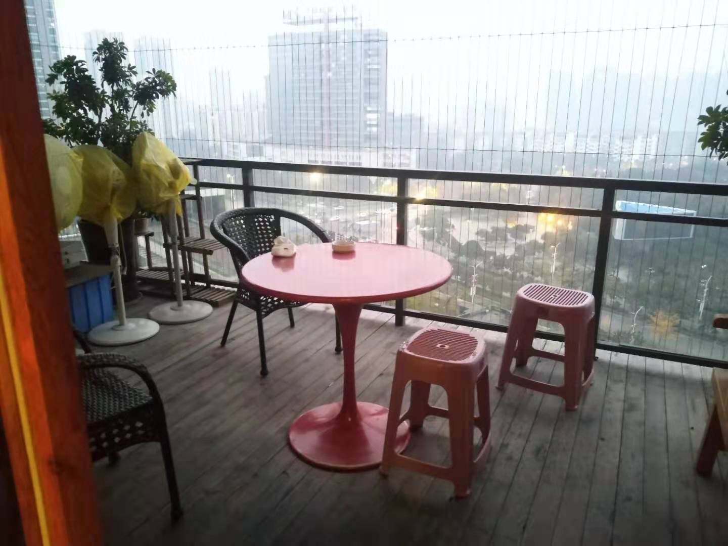 尚书房 4室2厅2卫 2500.0元/月 尚书房 4室2厅2卫 2500.0元/月室内图