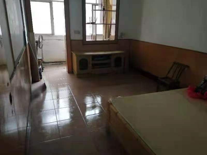 煤机小区 2室1厅1卫 500.0元/月 煤机小区 2室1厅1卫 500.0元/月室内图