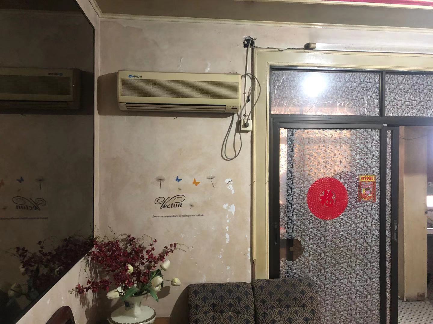 三角叉散盘 2室1厅1卫 800.0元/月 三角叉散盘 2室1厅1卫 800.0元/月室内图