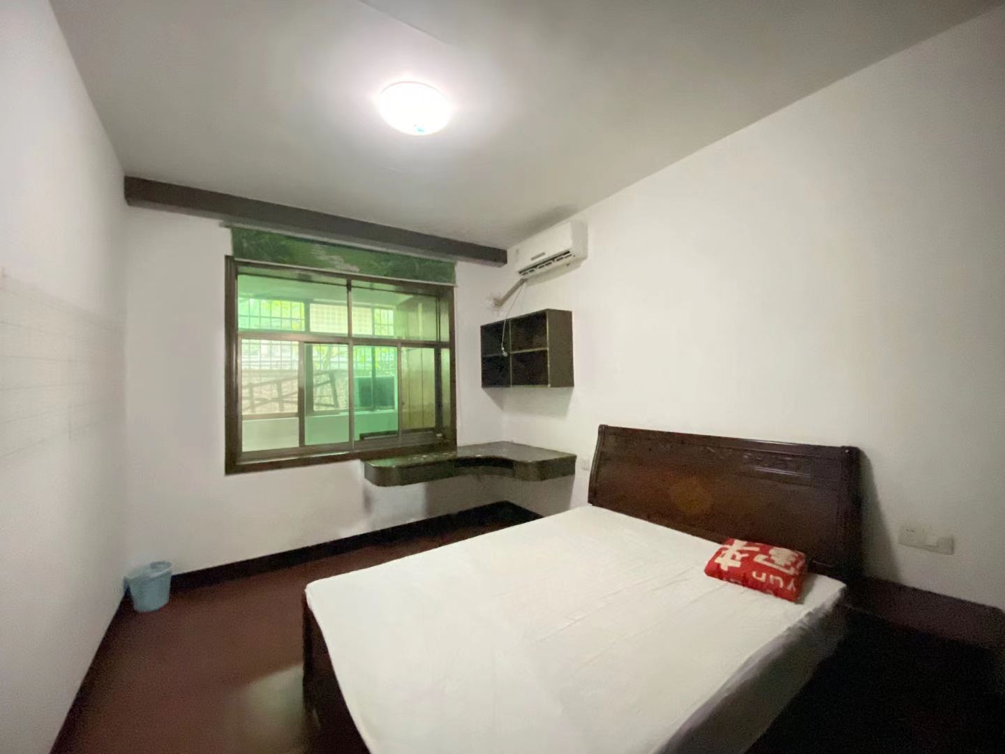 平安花苑 3室2厅2卫 1600.00元/月 平安花苑 3室2厅2卫 1600.00元/月室内图