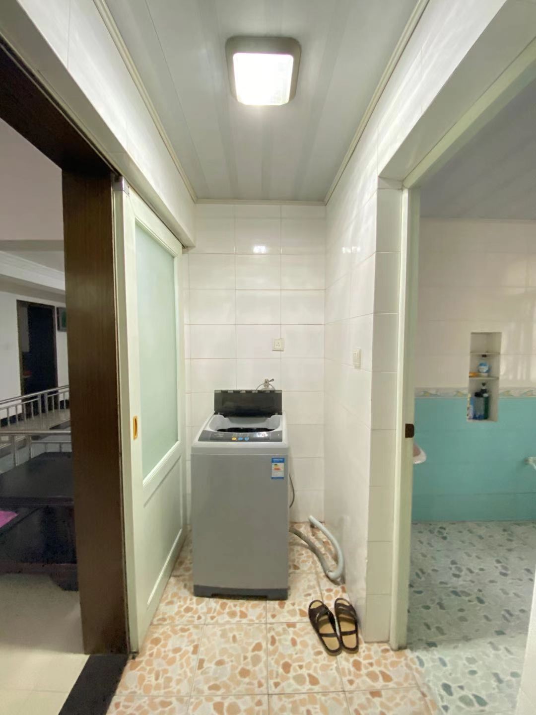 平安花苑 3室2厅2卫 1600.00元/月 平安花苑 3室2厅2卫 1600.00元/月室内图