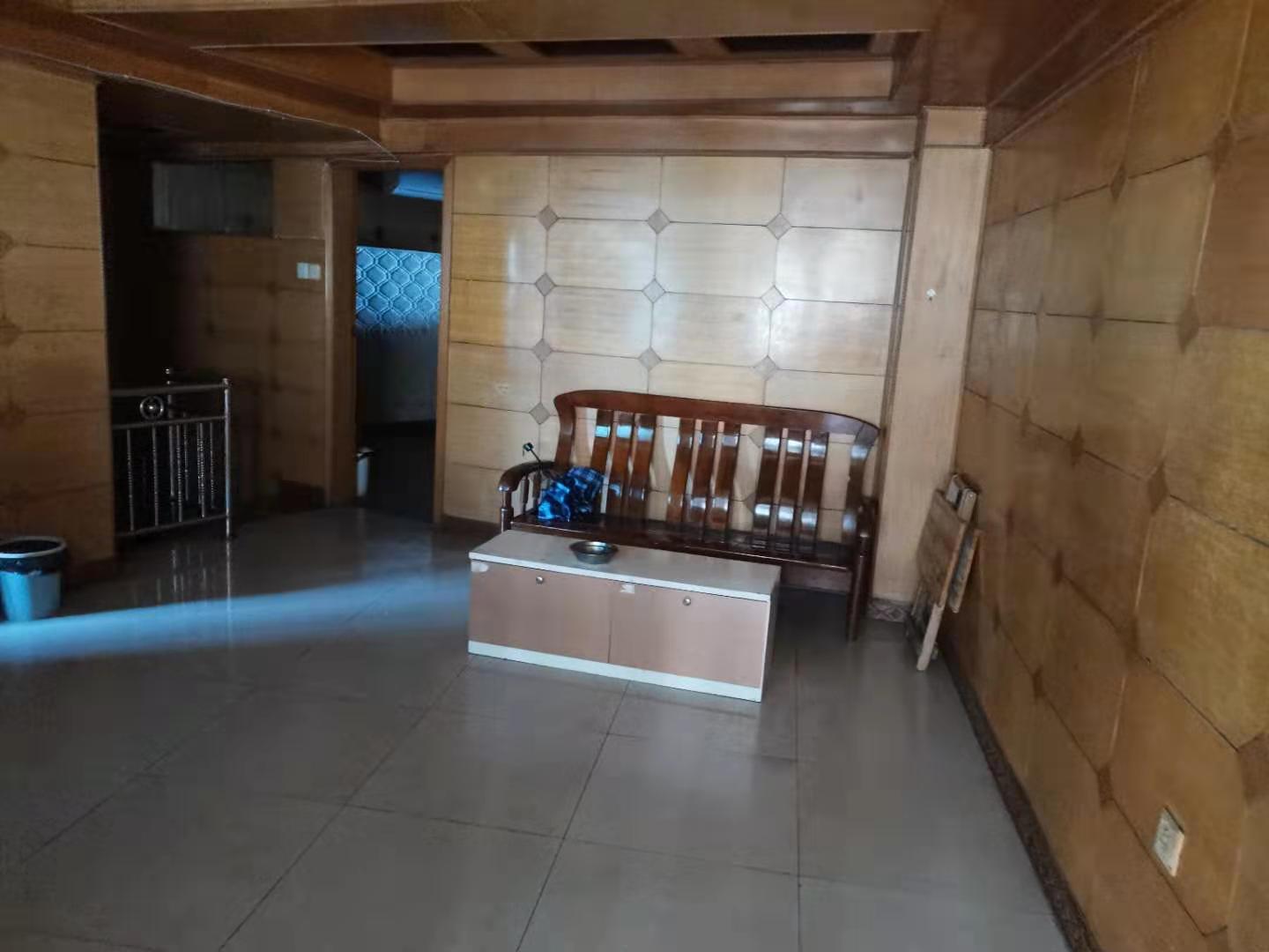 金元大厦  2室2厅1卫    1300.0元/月 金元大厦  2室2厅1卫    1300.0元/月