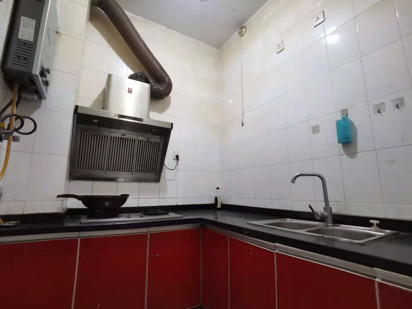 南湖锦苑 1室1厅1卫 1300.0元/月 南湖锦苑 1室1厅1卫 1300.0元/月室内图