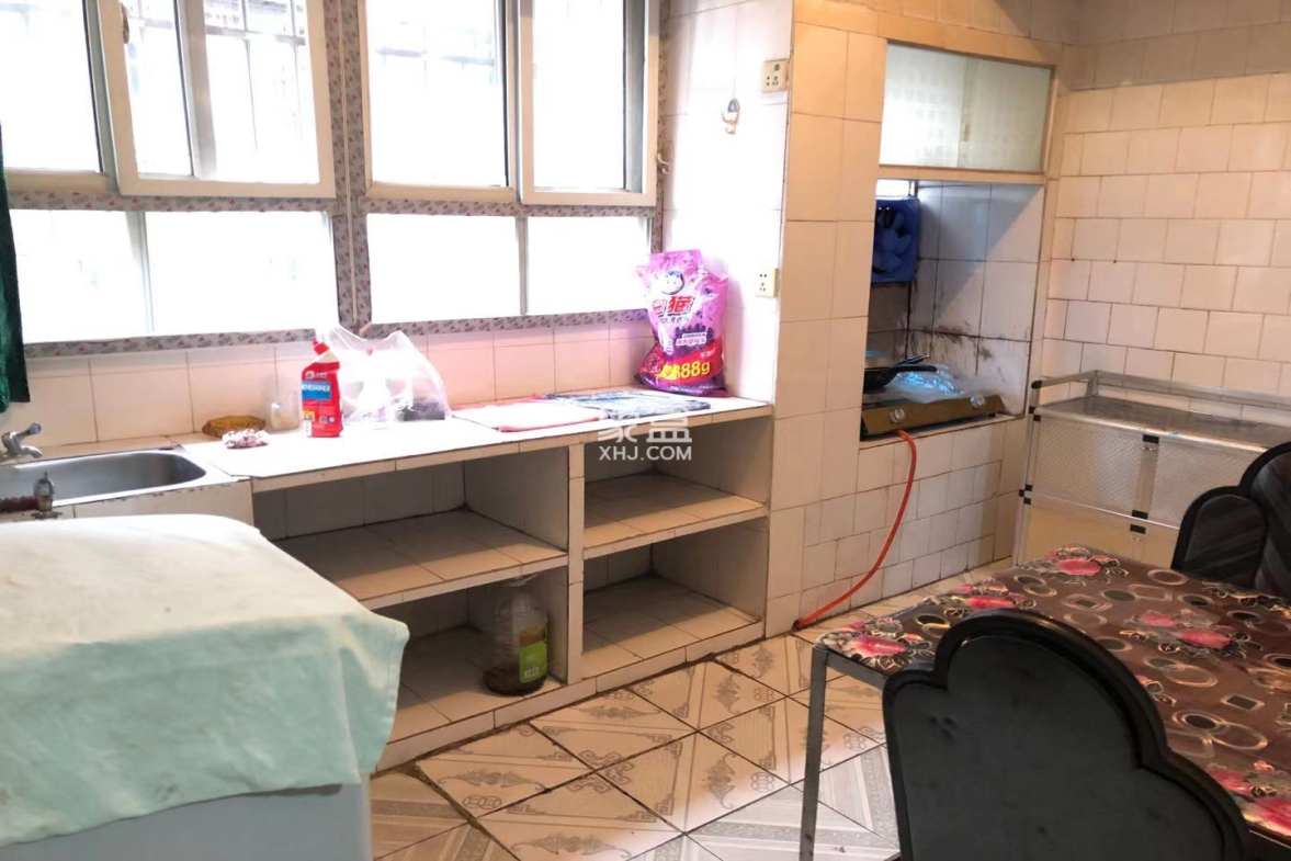 人民中路 2室2厅1卫 900.0元/月 人民中路 2室2厅1卫 900.0元/月室内图