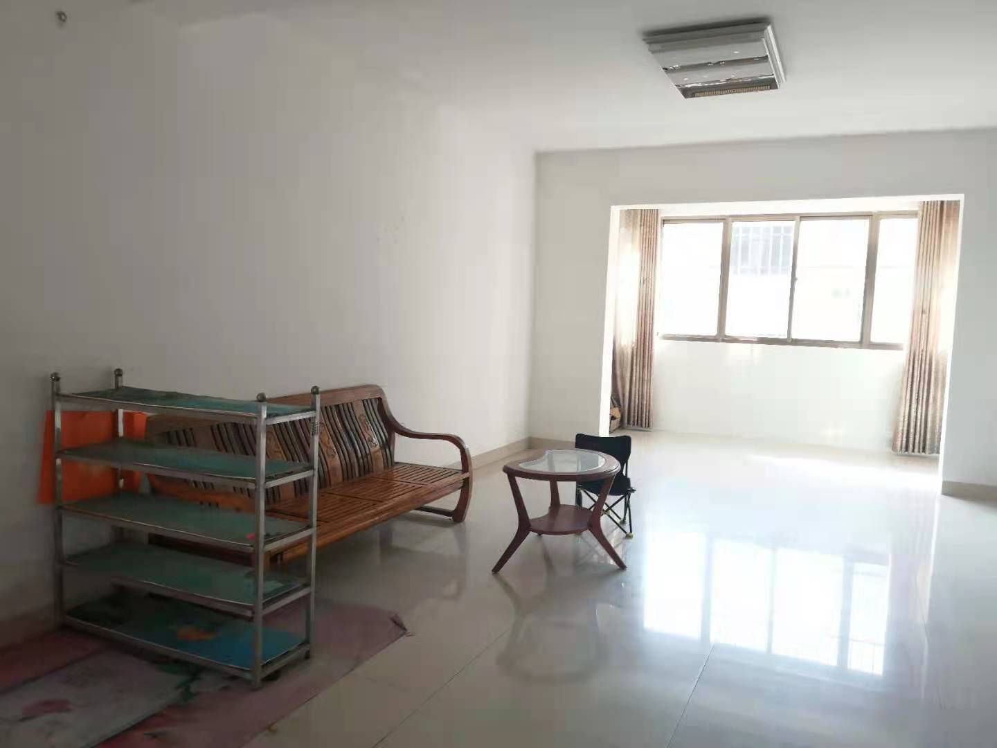 立新长湖安置区（水映豪廷安置房)  3室2厅1卫   800.00元/月室内图