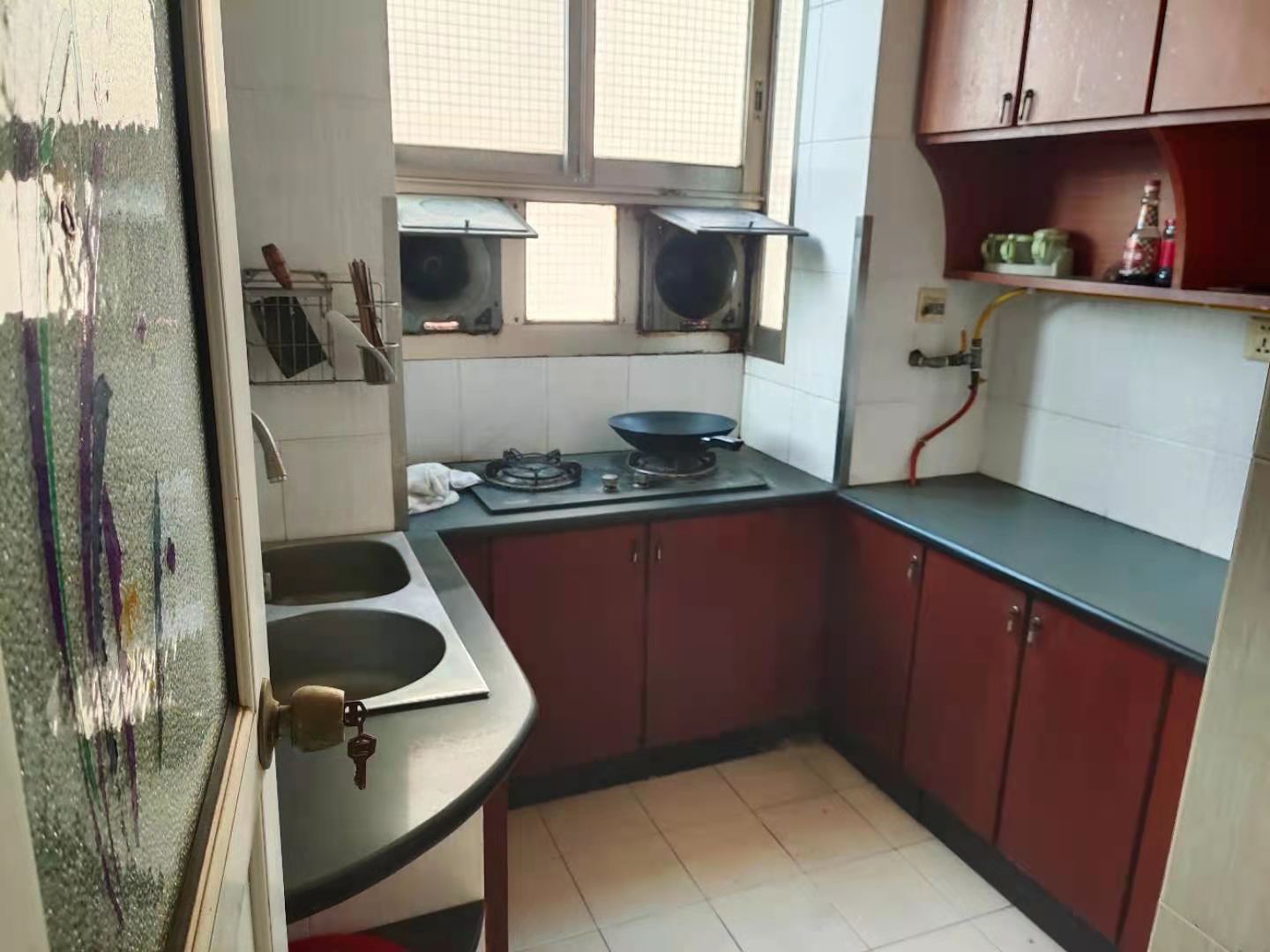 审计局家属楼 2室1厅1卫 35.0万 审计局家属楼 2室1厅1卫 35.0万客厅