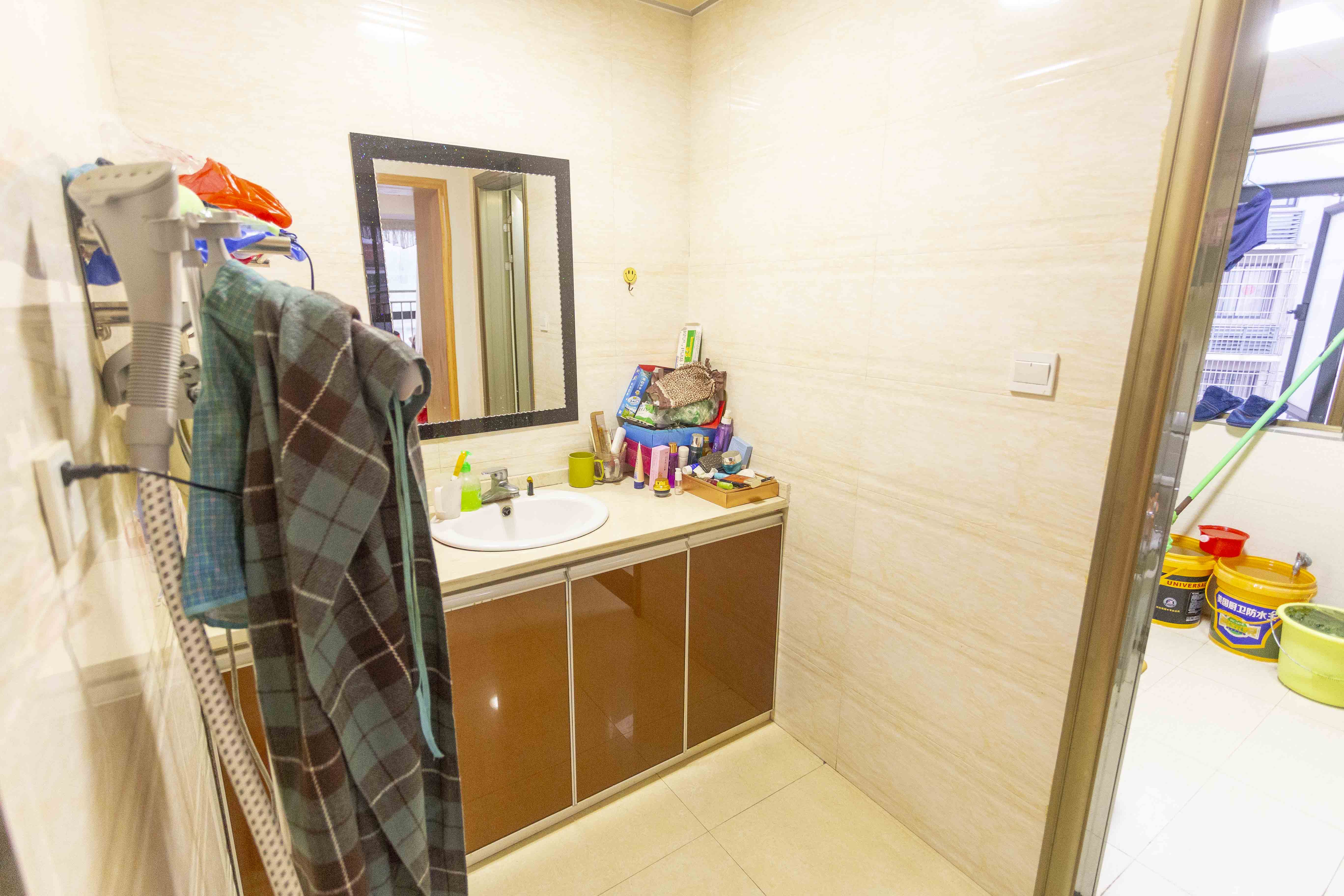 龙洲馨苑 2室2厅1卫 68.0万 龙洲馨苑 2室2厅1卫 68.0万客厅