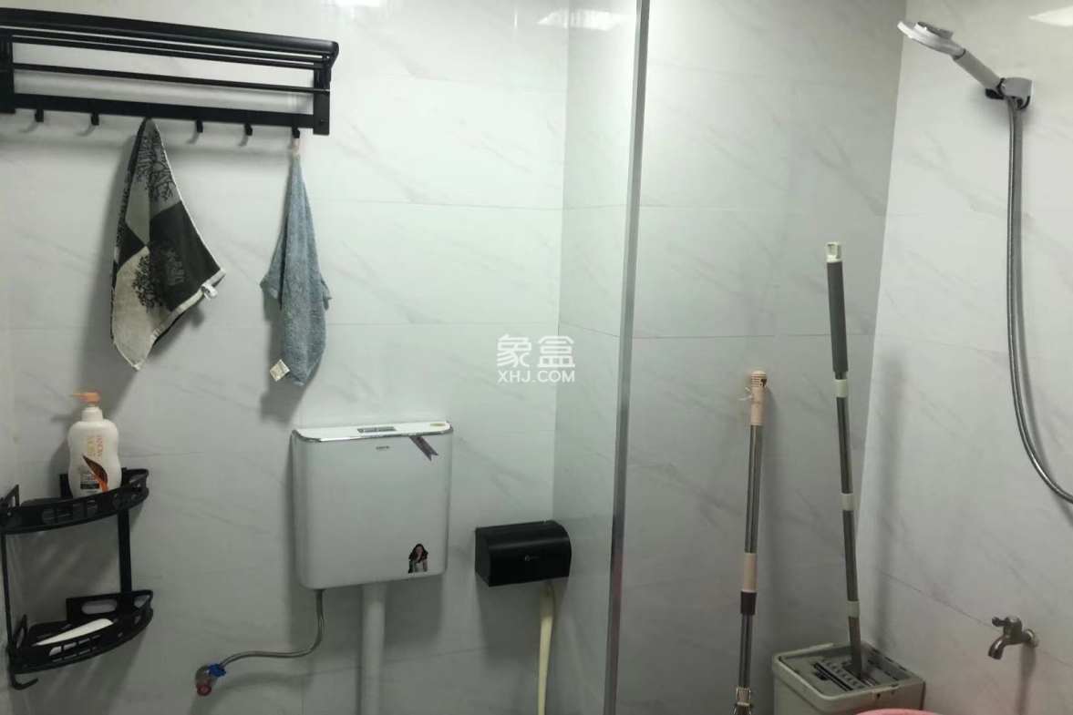 香格里拉 1室1厅1卫 34.8万 香格里拉 1室1厅1卫 34.8万卧室