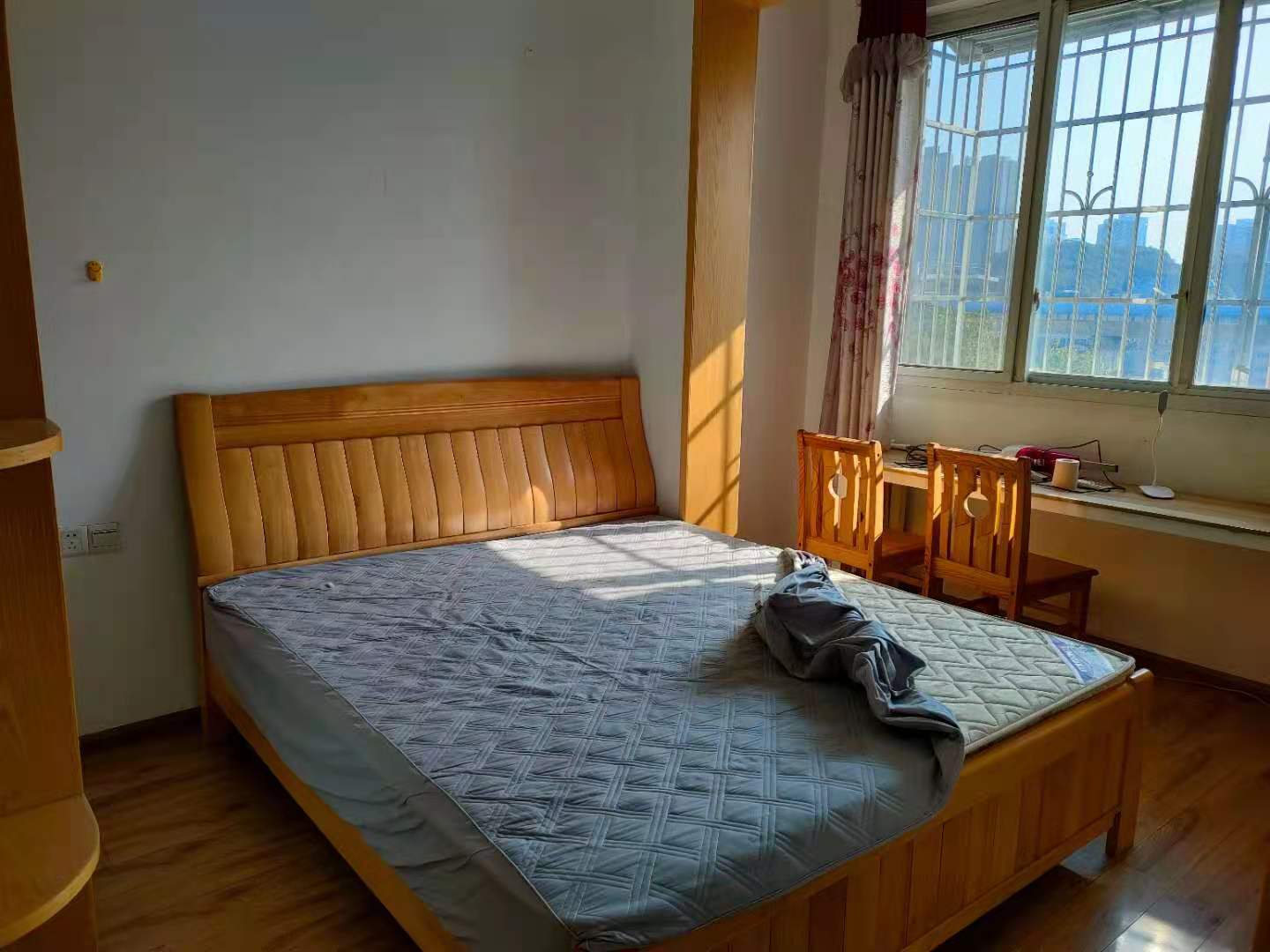 芙蓉丽景 2室2厅1卫 1300.0元/月 芙蓉丽景 2室2厅1卫 1300.0元/月室内图