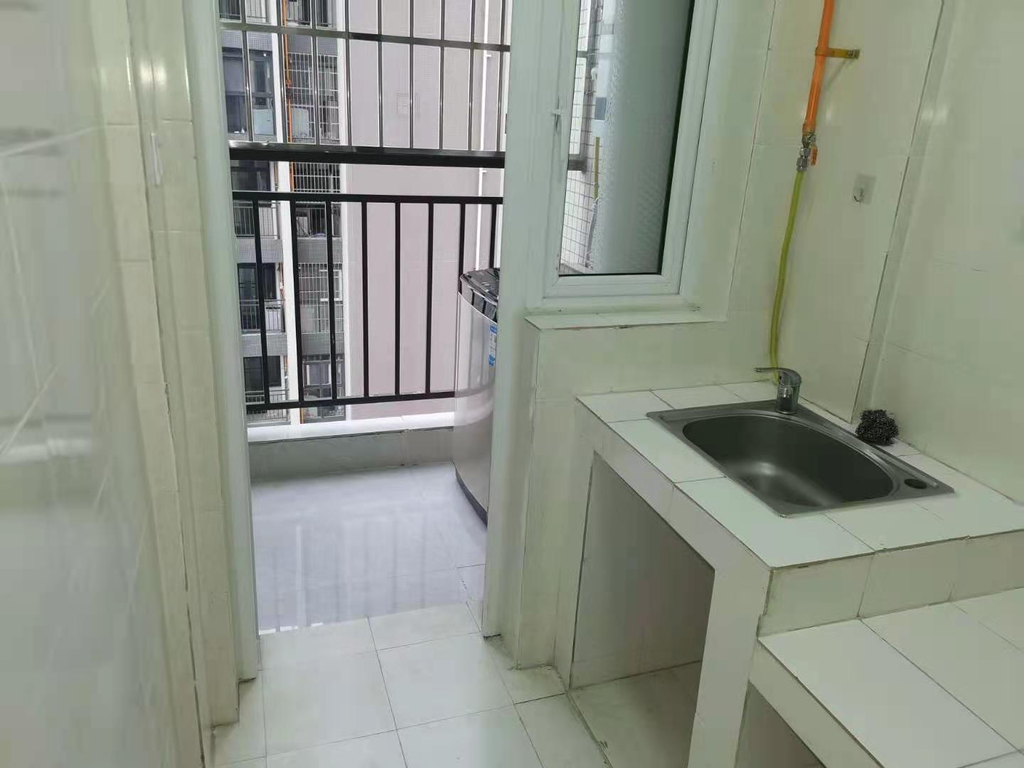 南湖春天  1室1厅1卫   1500.00元/月室内图