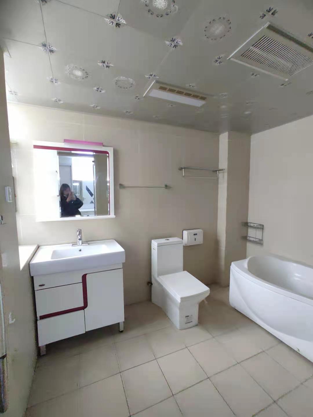 愉景湾西域  4室2厅2卫   2600.00元/月室内图