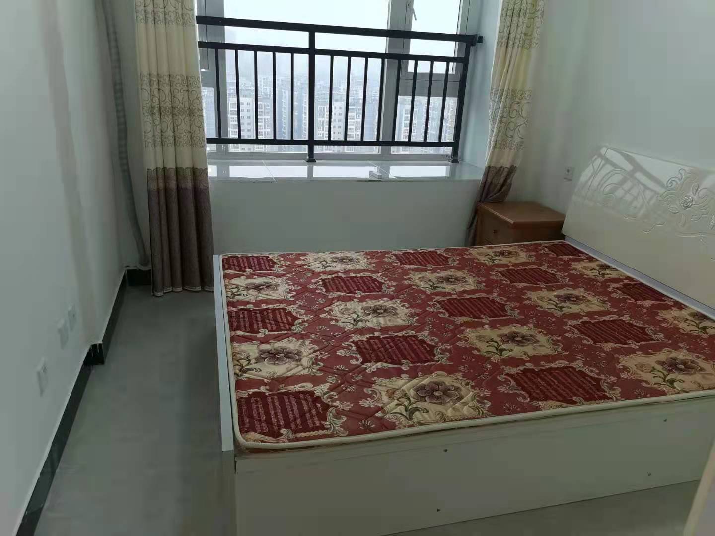 南湖春天 1室1厅1卫 1500.0元/月 南湖春天 1室1厅1卫 1500.0元/月室内图