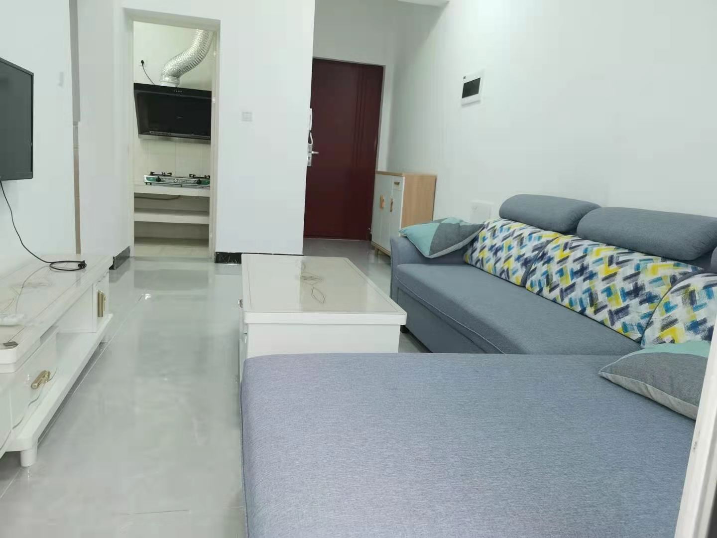 南湖春天 1室1厅1卫 1500.0元/月 南湖春天 1室1厅1卫 1500.0元/月室内图