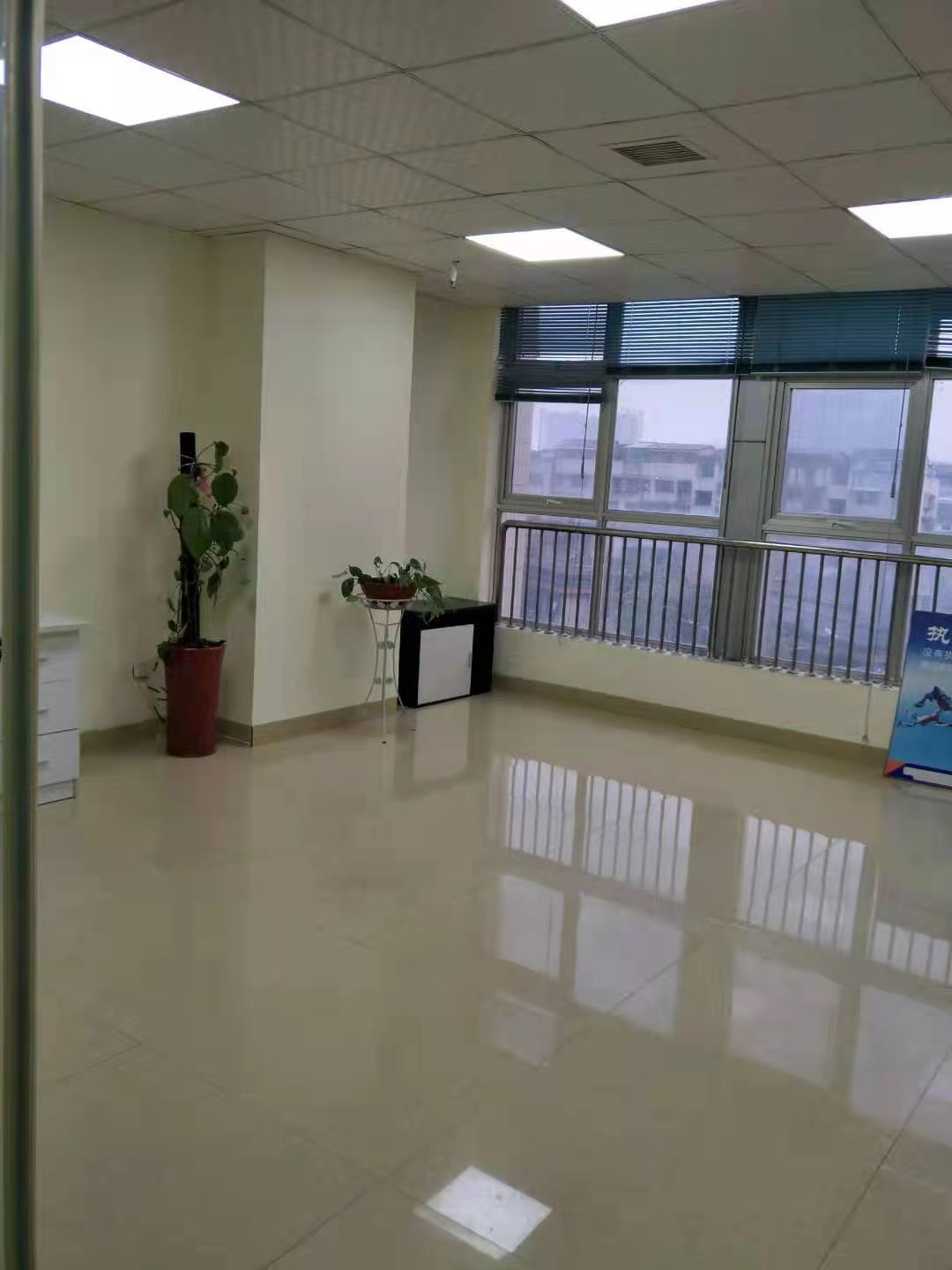 宇元国际写字楼 2室2厅0卫 3800.0元/月 宇元国际写字楼 2室2厅0卫 3800.0元/月室内图