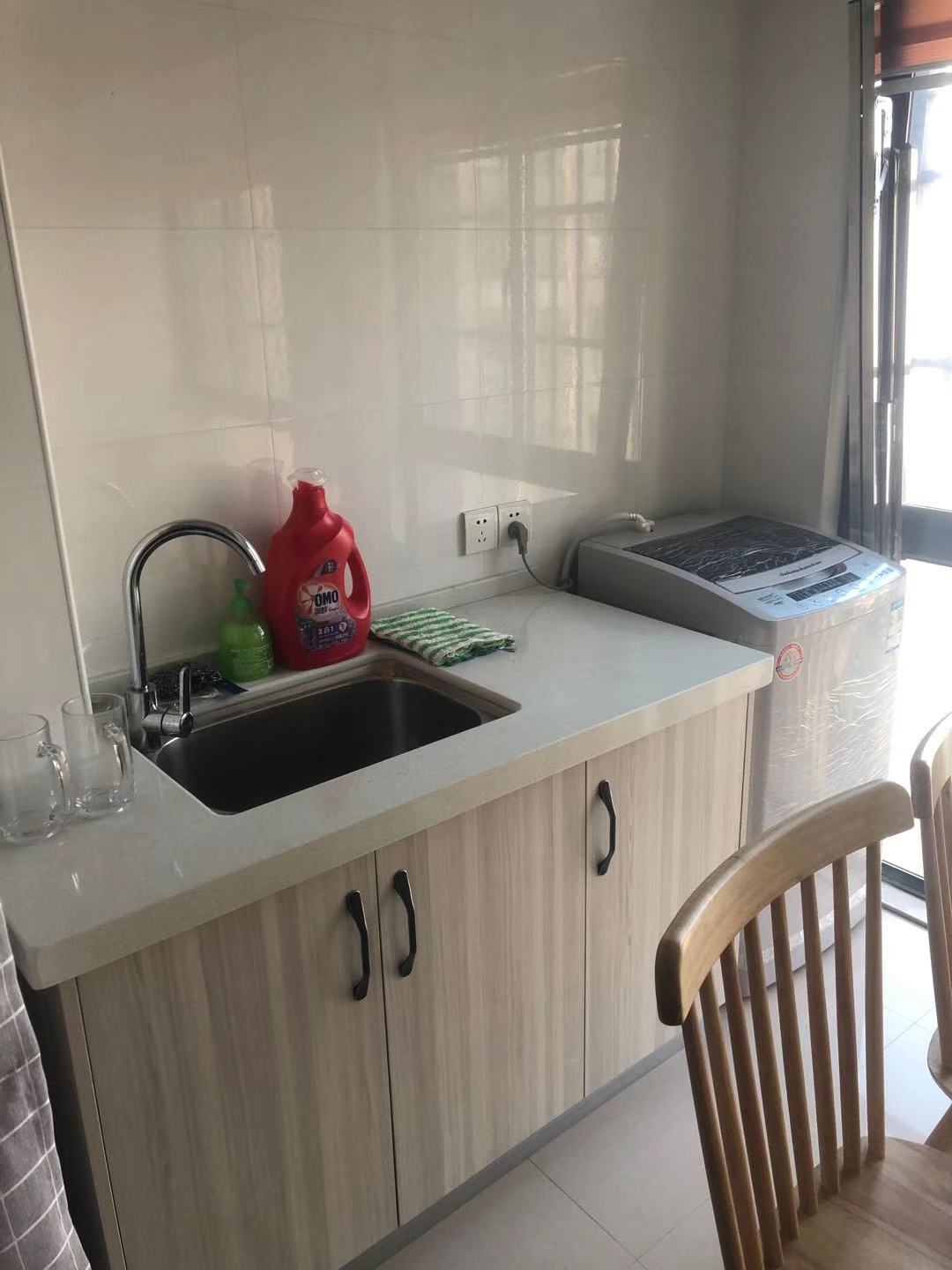 中建岳阳中心 1室1厅1卫 1500.0元/月 中建岳阳中心 1室1厅1卫 1500.0元/月室内图