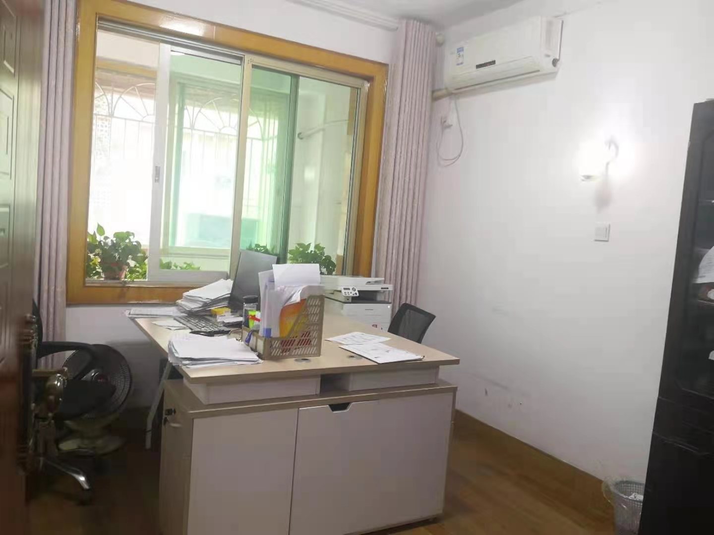 6415 3室2厅1卫 50.0万 6415 3室2厅1卫 50.0万客厅