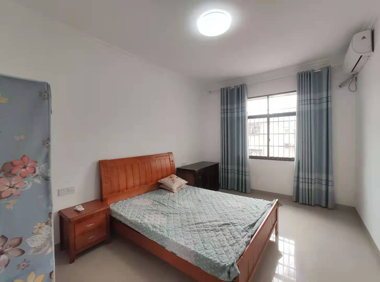 金柘北区  3室2厅1卫    1200.0元/月 金柘北区  3室2厅1卫    1200.0元/月