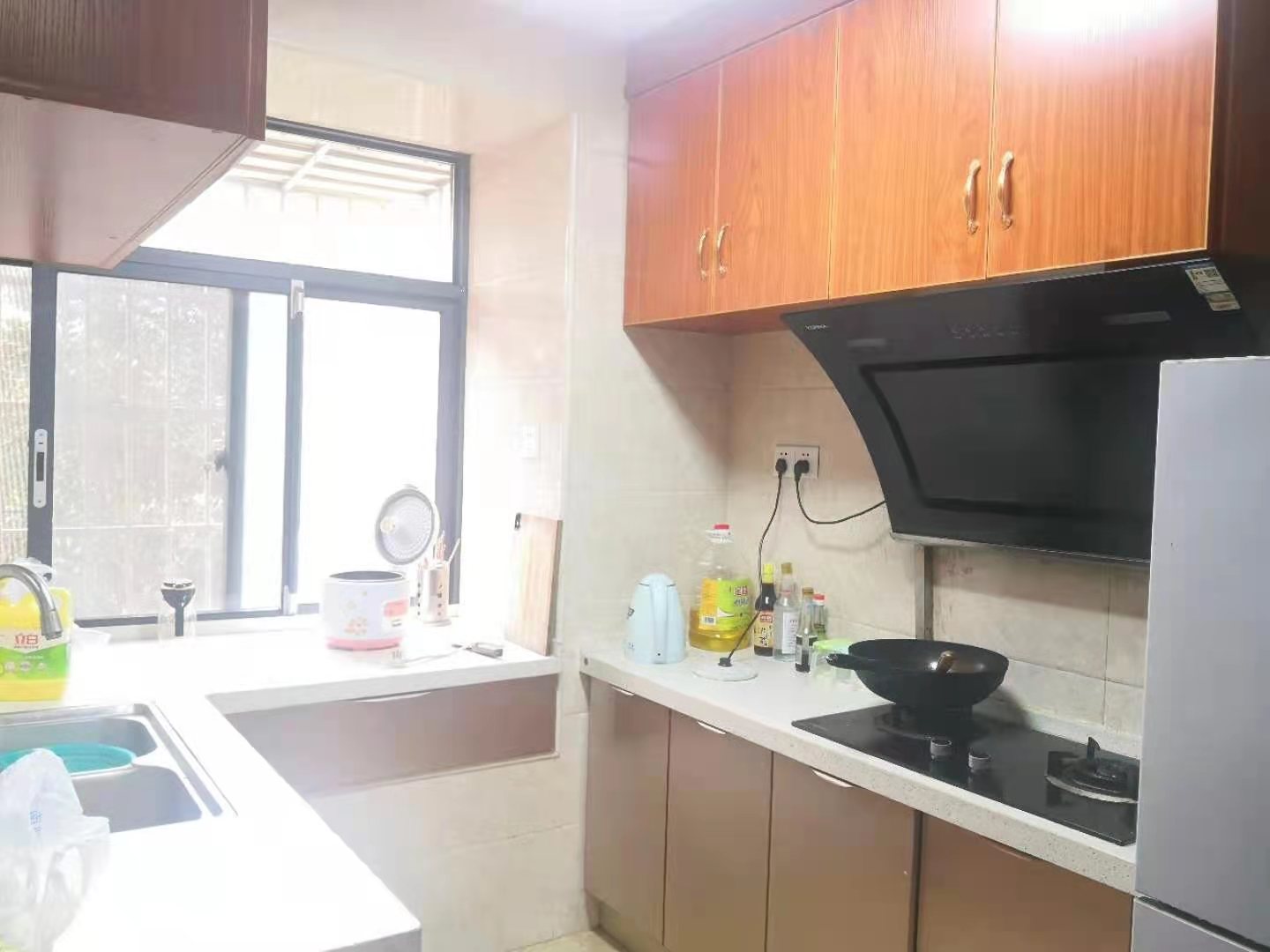 6415  3室2厅1卫   50.00万客厅