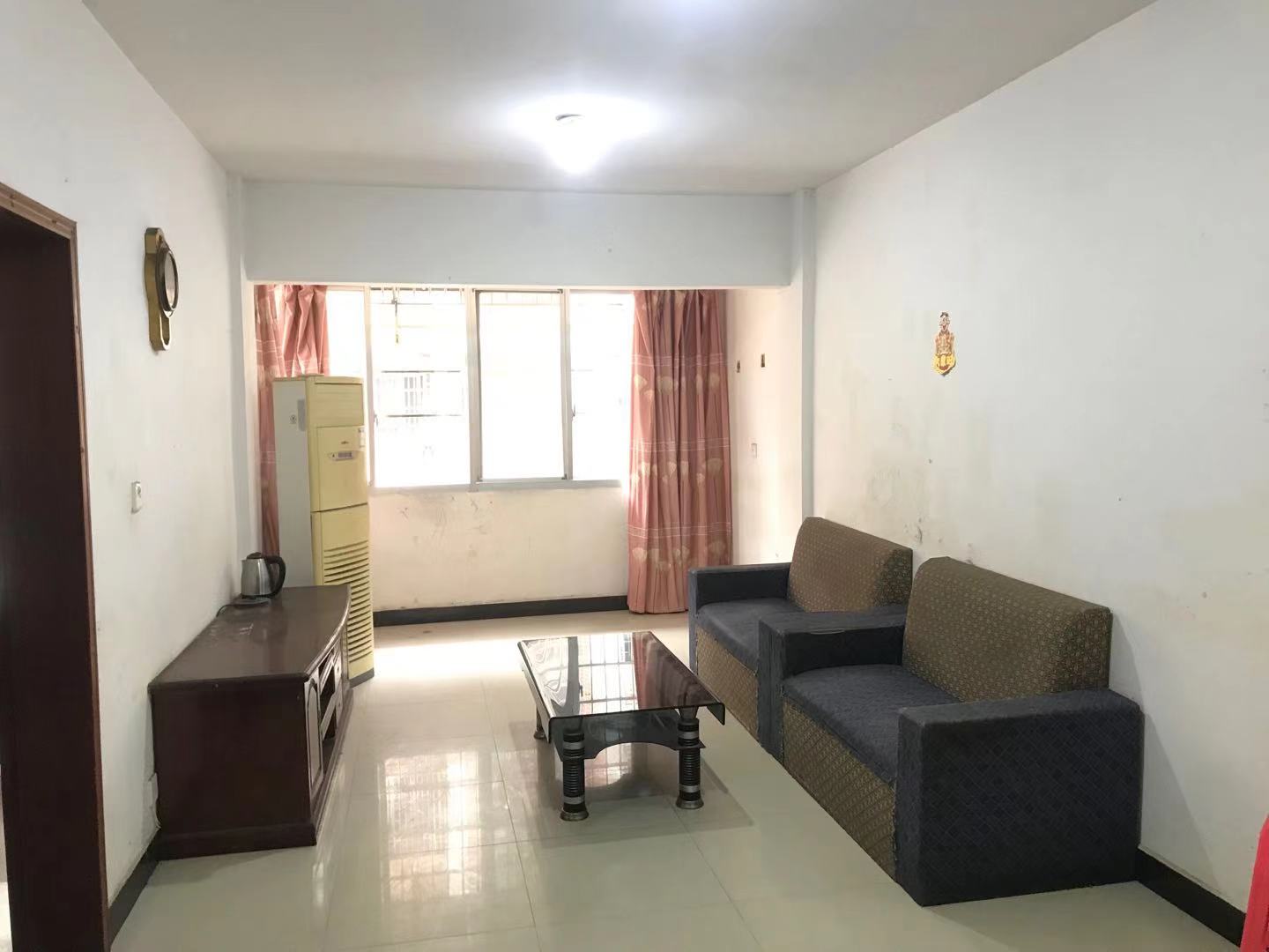 西龙苑安置小区(西垅苑小区)  2室2厅1卫    1350.0元/月 西龙苑安置小区(西垅苑小区)  2室2厅1卫    1350.0元/月室内图1