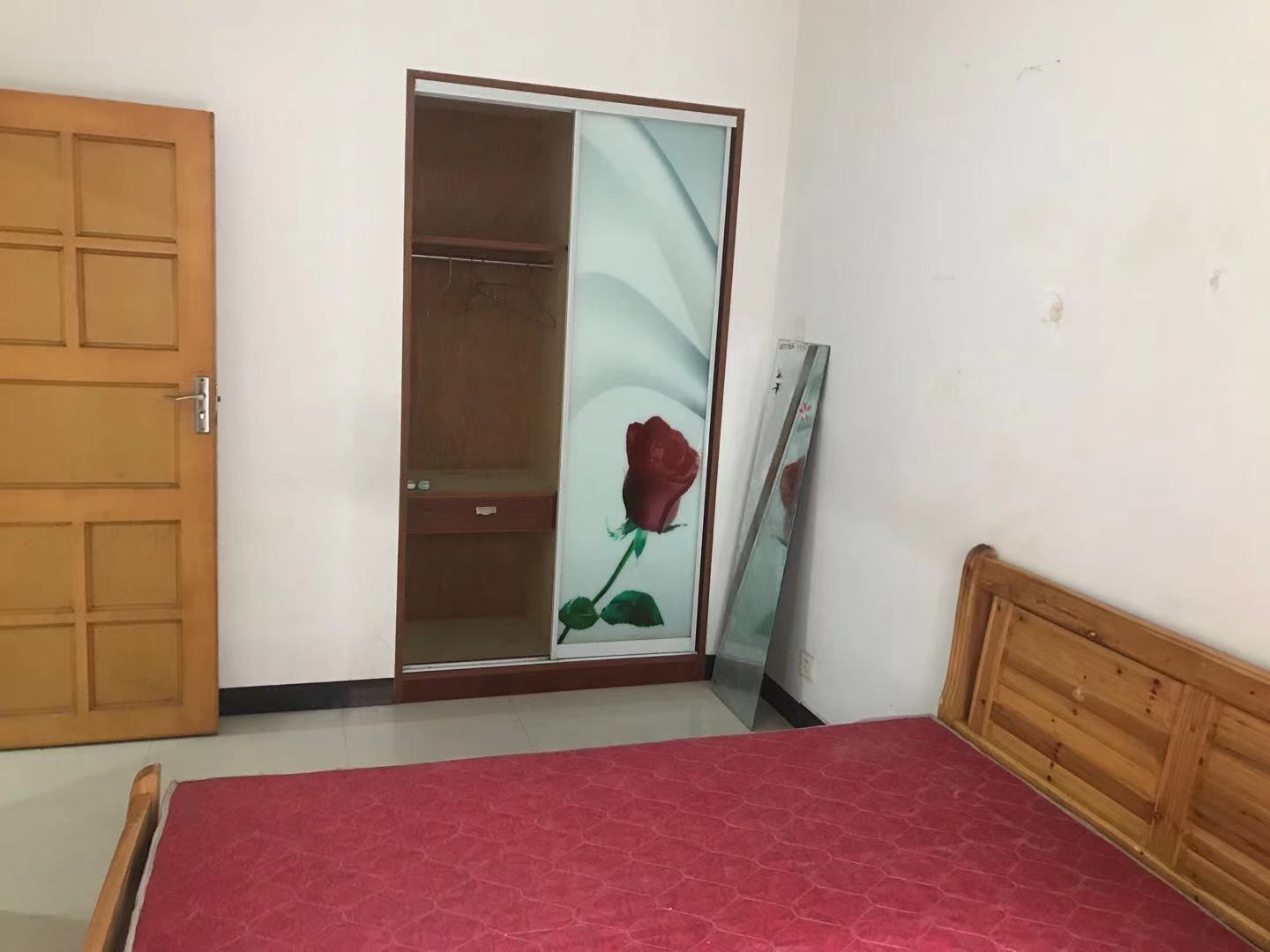 西龙苑安置小区(西垅苑小区)  2室2厅1卫    1350.0元/月 西龙苑安置小区(西垅苑小区)  2室2厅1卫    1350.0元/月室内图