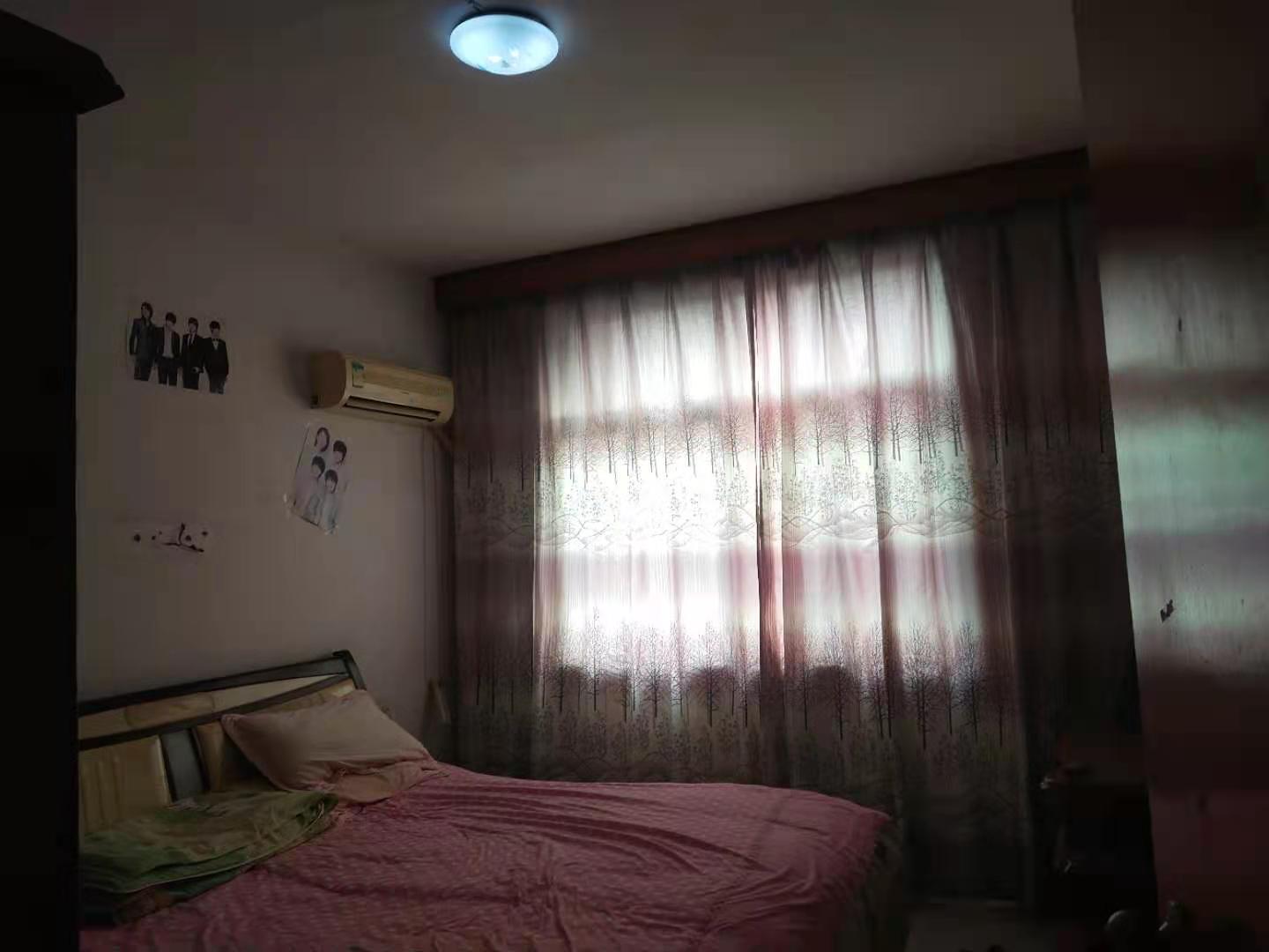 颐园小区 3室2厅1卫 45.0万 颐园小区 3室2厅1卫 45.0万卧室