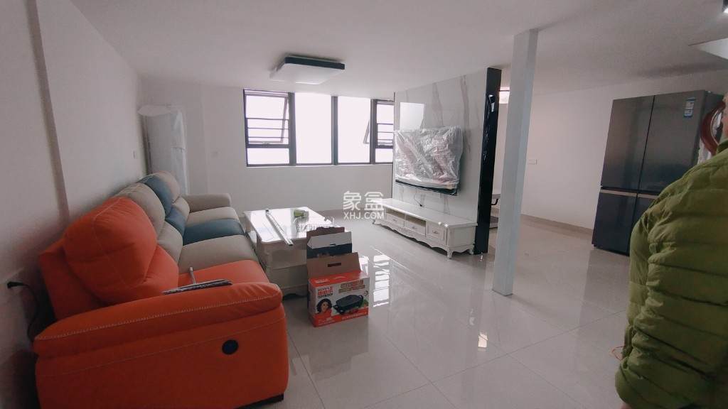 达美溪湖湾  2室2厅2卫    8000.0元/月 达美溪湖湾  2室2厅2卫    8000.0元/月室内图