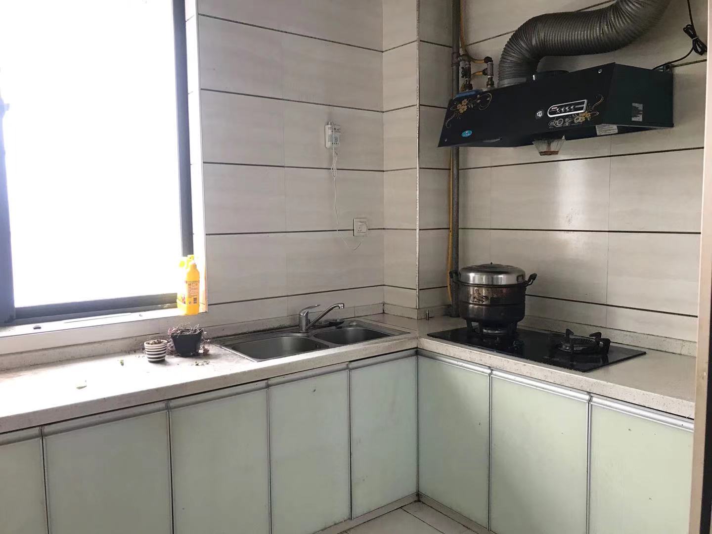 时代国际 3室2厅2卫 1600.0元/月 时代国际 3室2厅2卫 1600.0元/月室内图