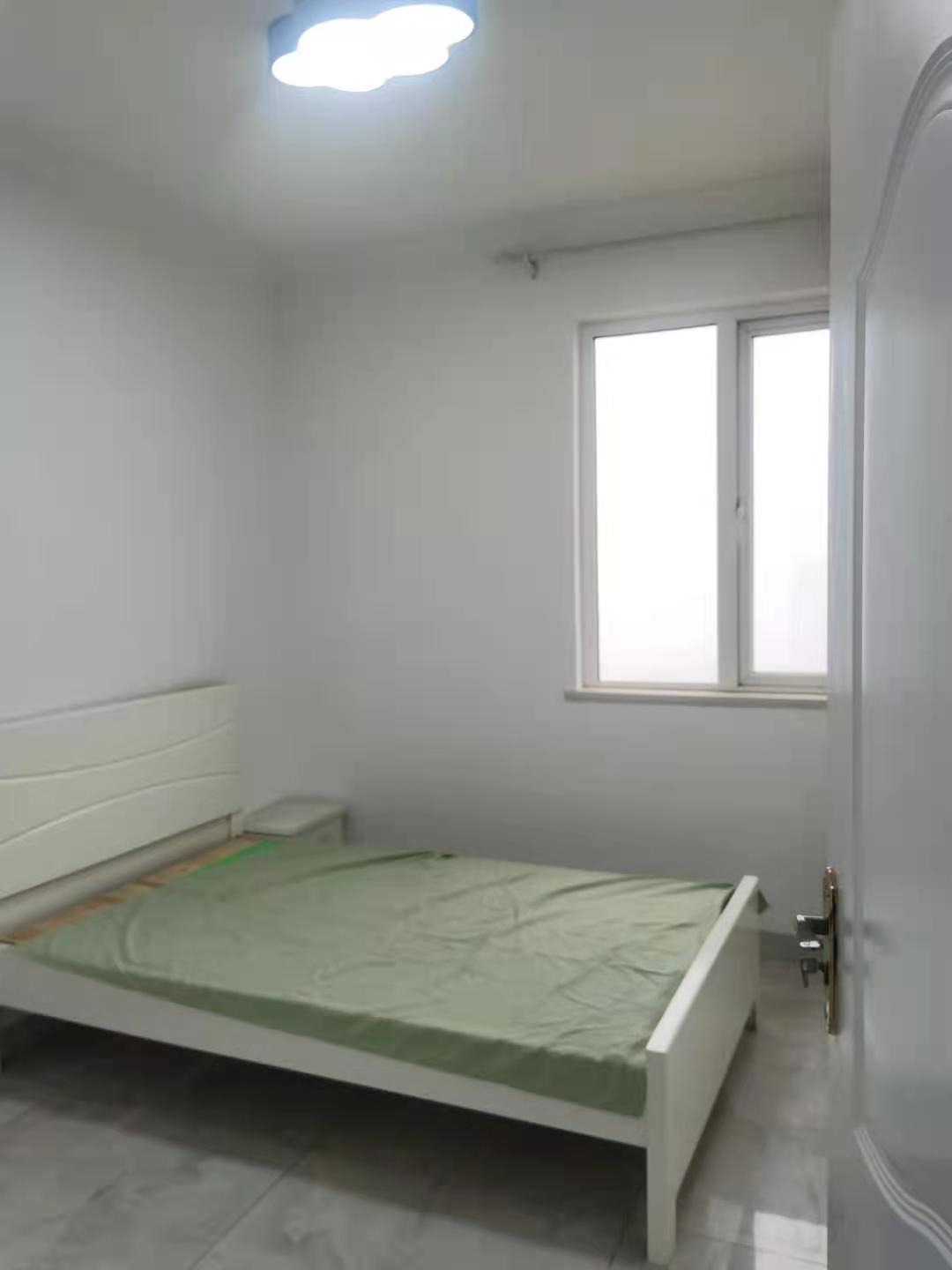 金地三千府(金地湖山樾、金地自在城) 3室2厅1卫 2000.0元/月 金地三千府(金地湖山樾、金地自在城) 3室2厅1卫 2000.0元/月室内图