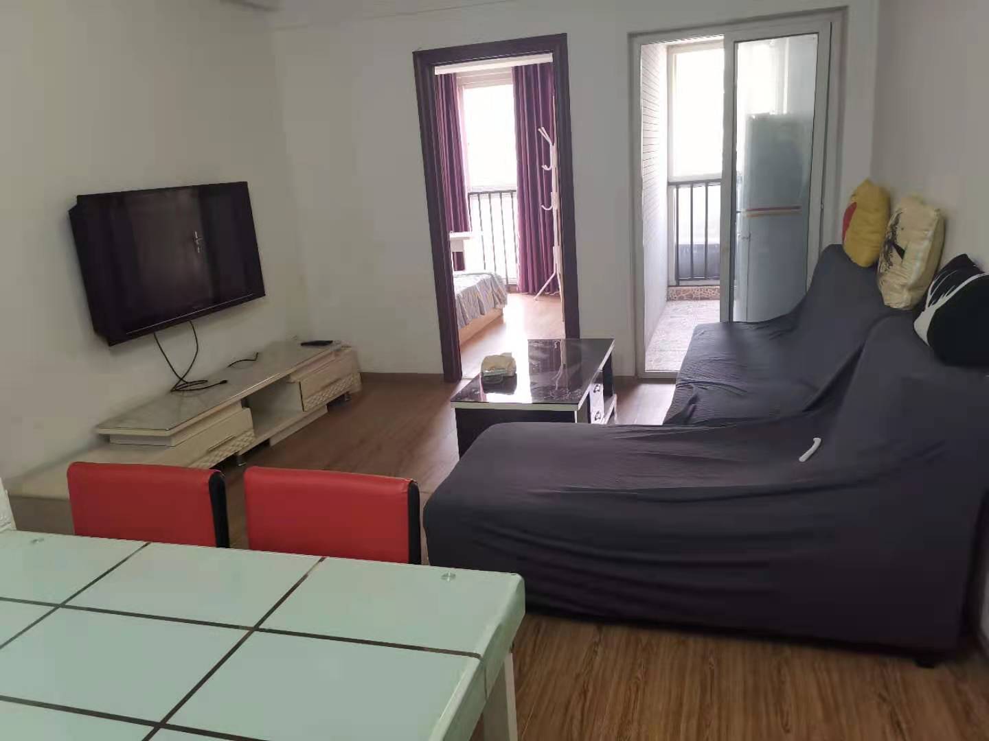 左右小区  2室1厅1卫   1800.00元/月室内图