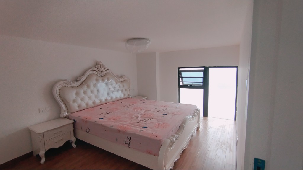 达美溪湖湾  2室2厅2卫    8000.0元/月 达美溪湖湾  2室2厅2卫    8000.0元/月室内图