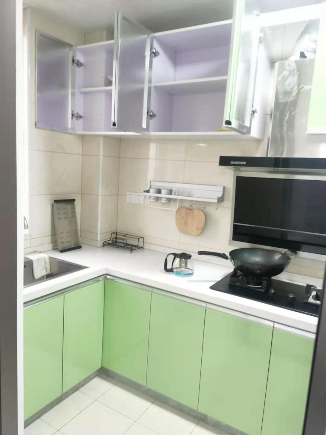 金地三千府(金地湖山樾、金地自在城) 3室2厅1卫 2000.0元/月 金地三千府(金地湖山樾、金地自在城) 3室2厅1卫 2000.0元/月室内图