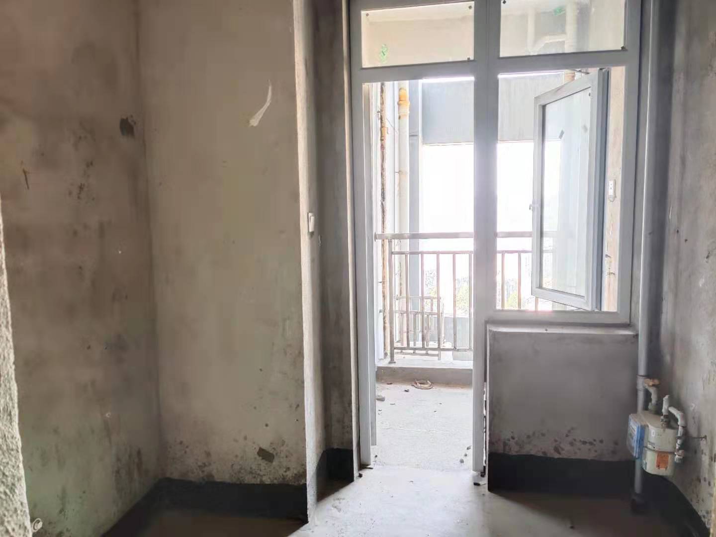 圣华名城建设北路110号 2室2厅1卫 39.8万 圣华名城建设北路110号 2室2厅1卫 39.8万客厅