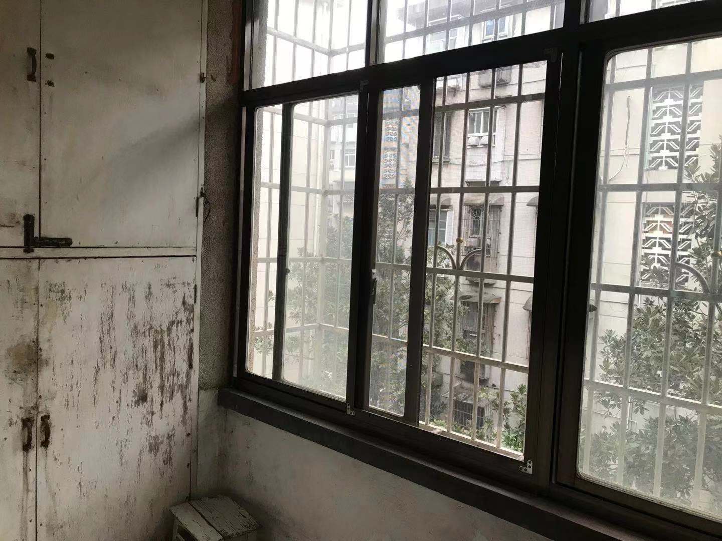 花园一村  2室2厅1卫    850.0元/月 花园一村  2室2厅1卫    850.0元/月室内图