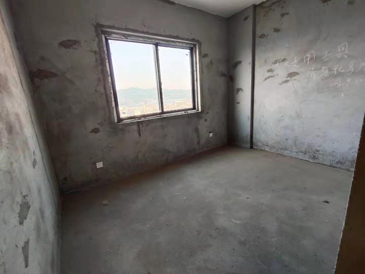 圣华名城建设北路110号 2室2厅1卫 39.8万 圣华名城建设北路110号 2室2厅1卫 39.8万客厅