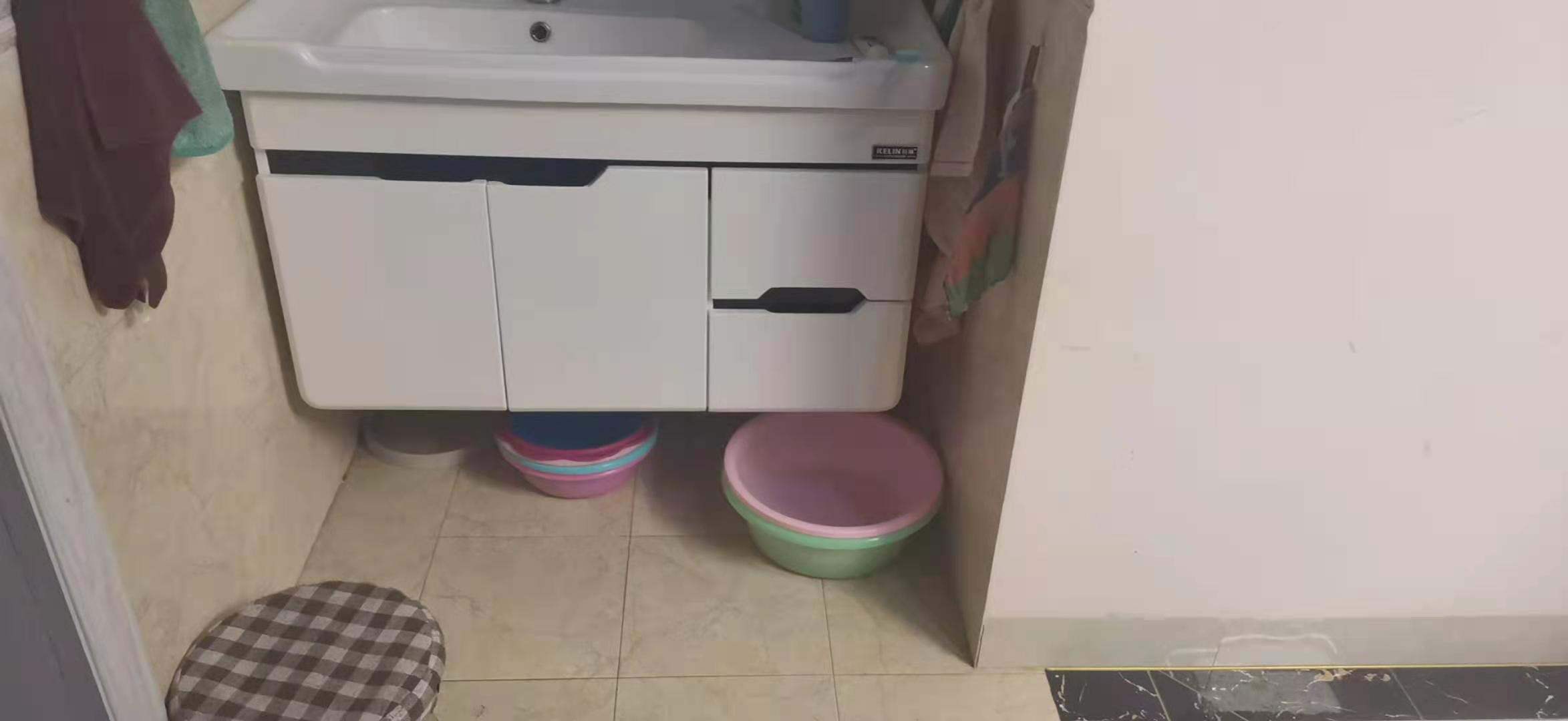 时代华府  2室2厅1卫    58.8万 时代华府  2室2厅1卫    58.8万卫生间