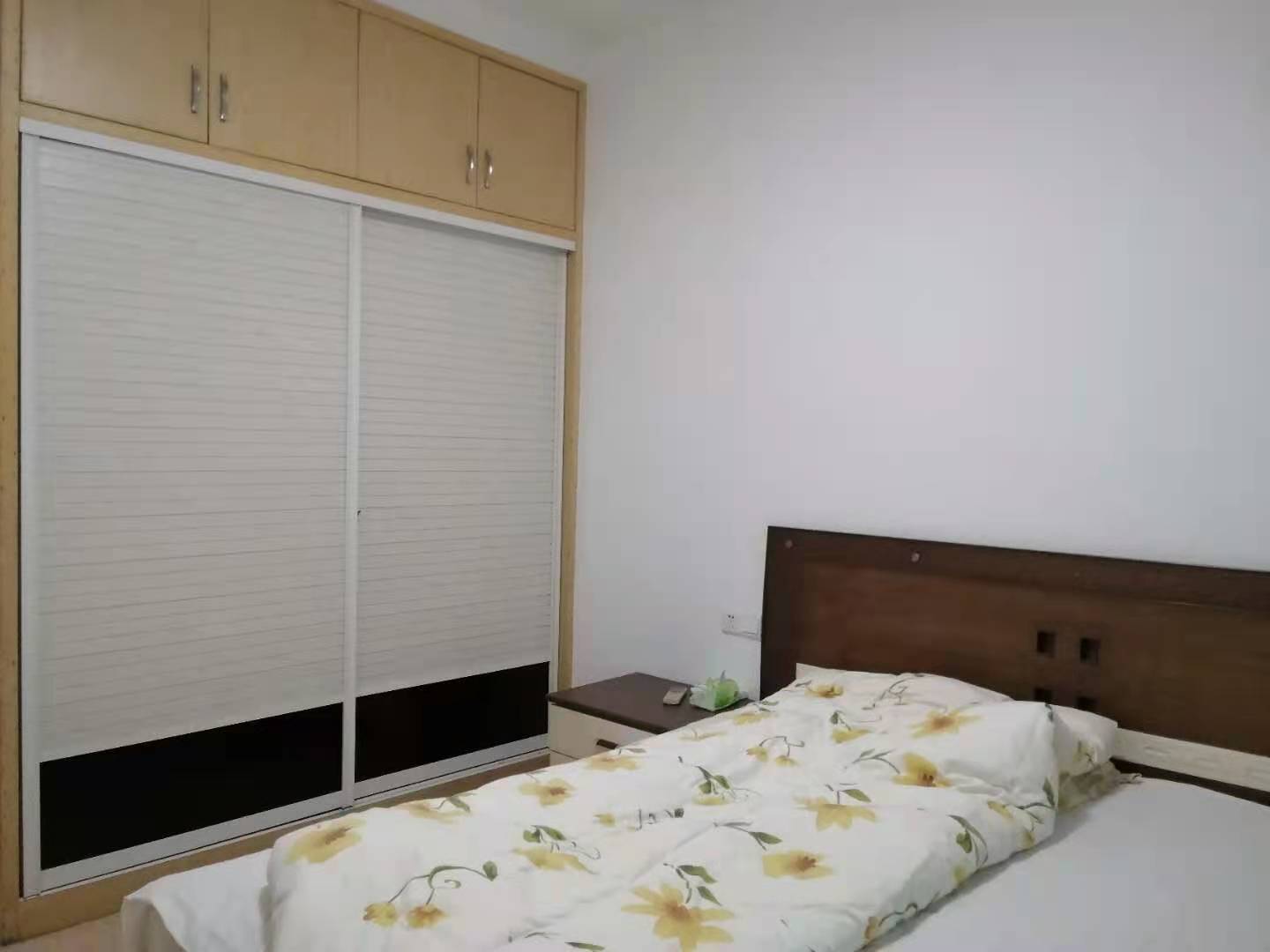 西湖一村 2室1厅1卫 1500.0元/月 西湖一村 2室1厅1卫 1500.0元/月室内图