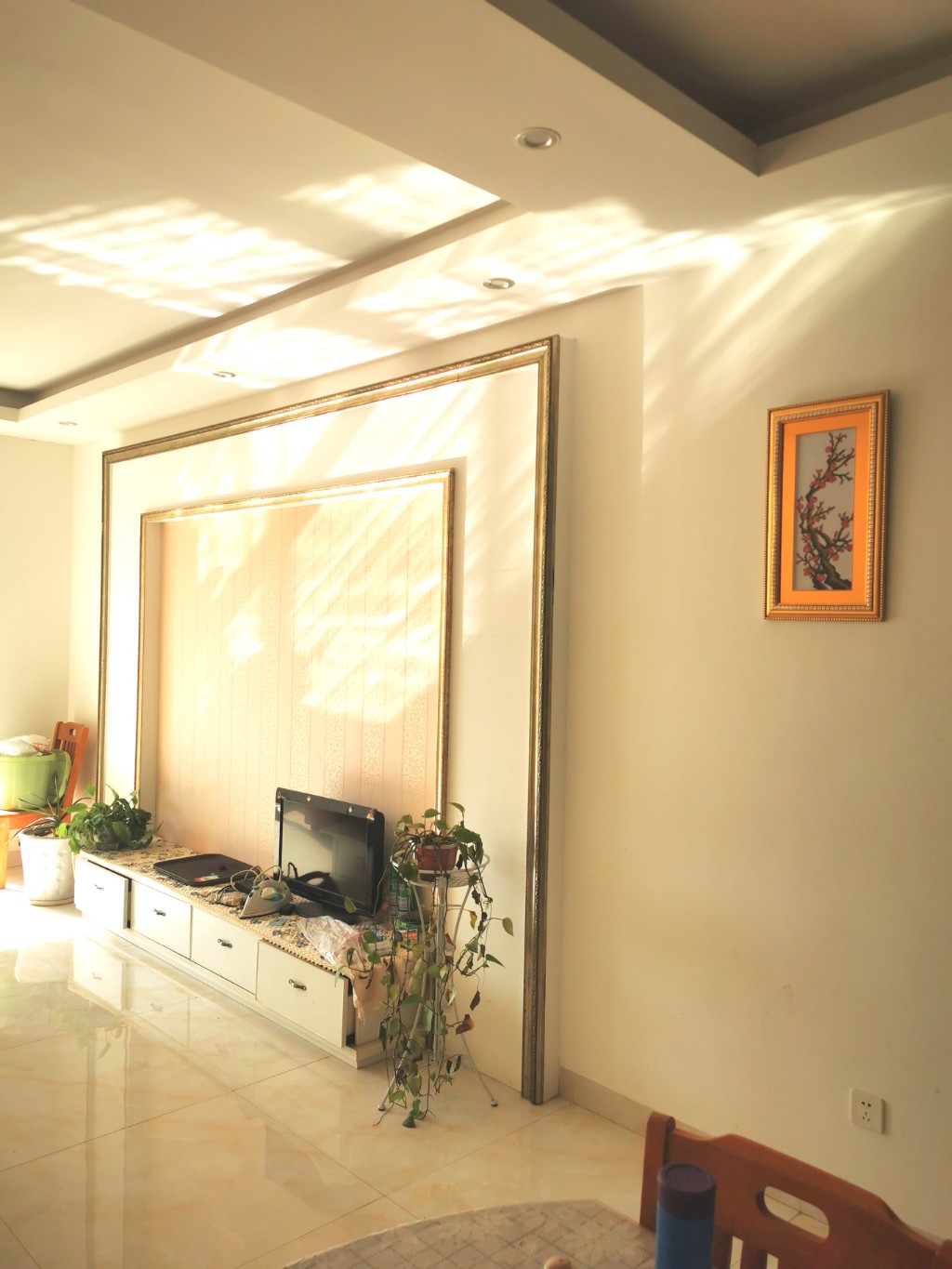 古城春天 3室2厅2卫 82.0万 古城春天 3室2厅2卫 82.0万客厅