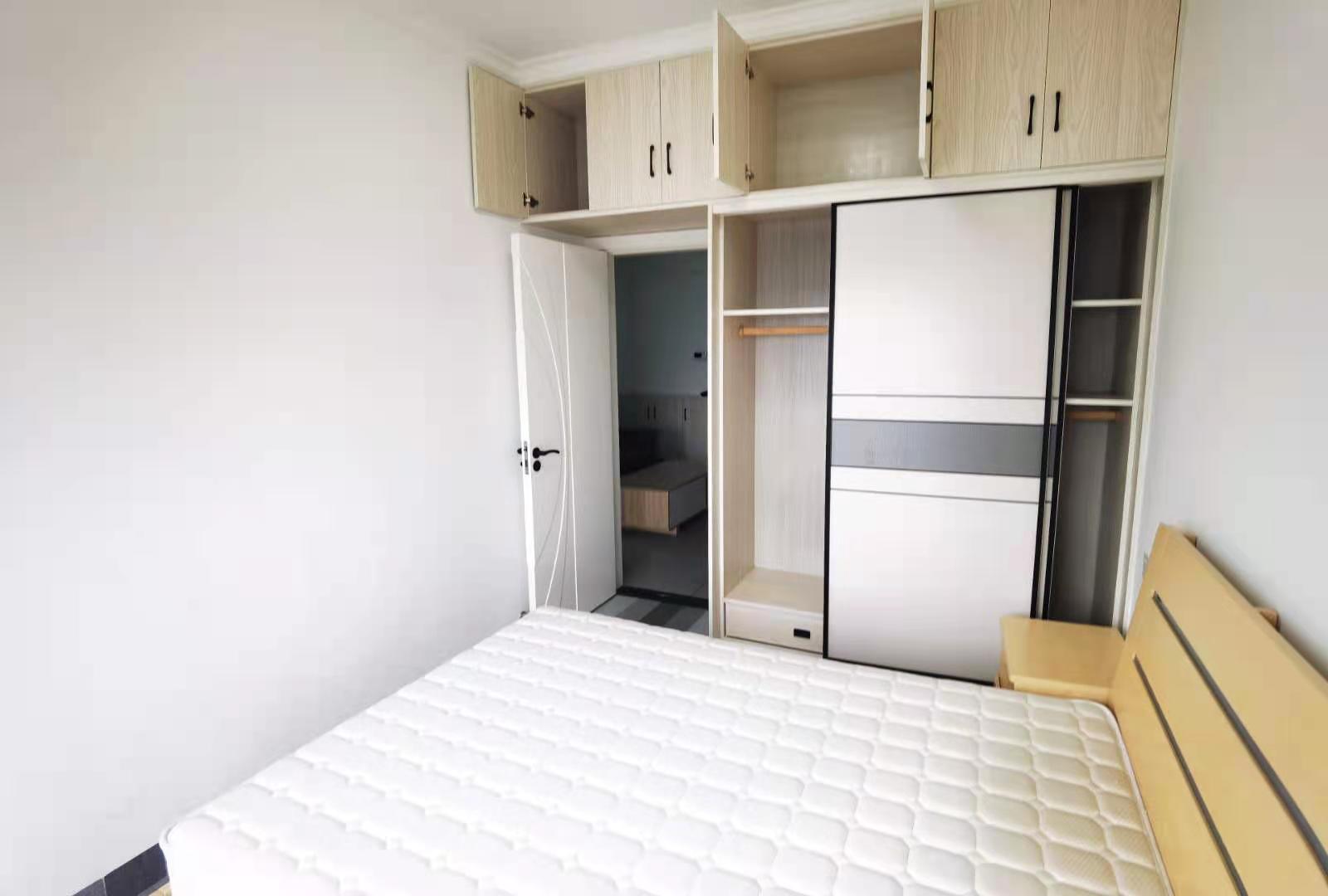 珠江愉景新城  2室1厅1卫   1700.00元/月室内图
