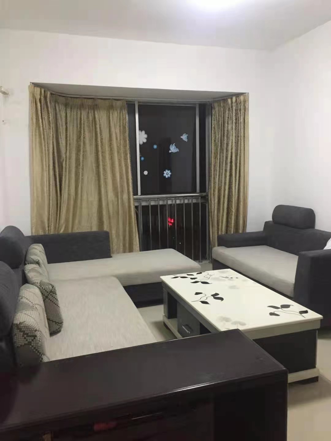 佳诚数码 1室1厅1卫 1200.00元/月 佳诚数码 1室1厅1卫 1200.00元/月室内图