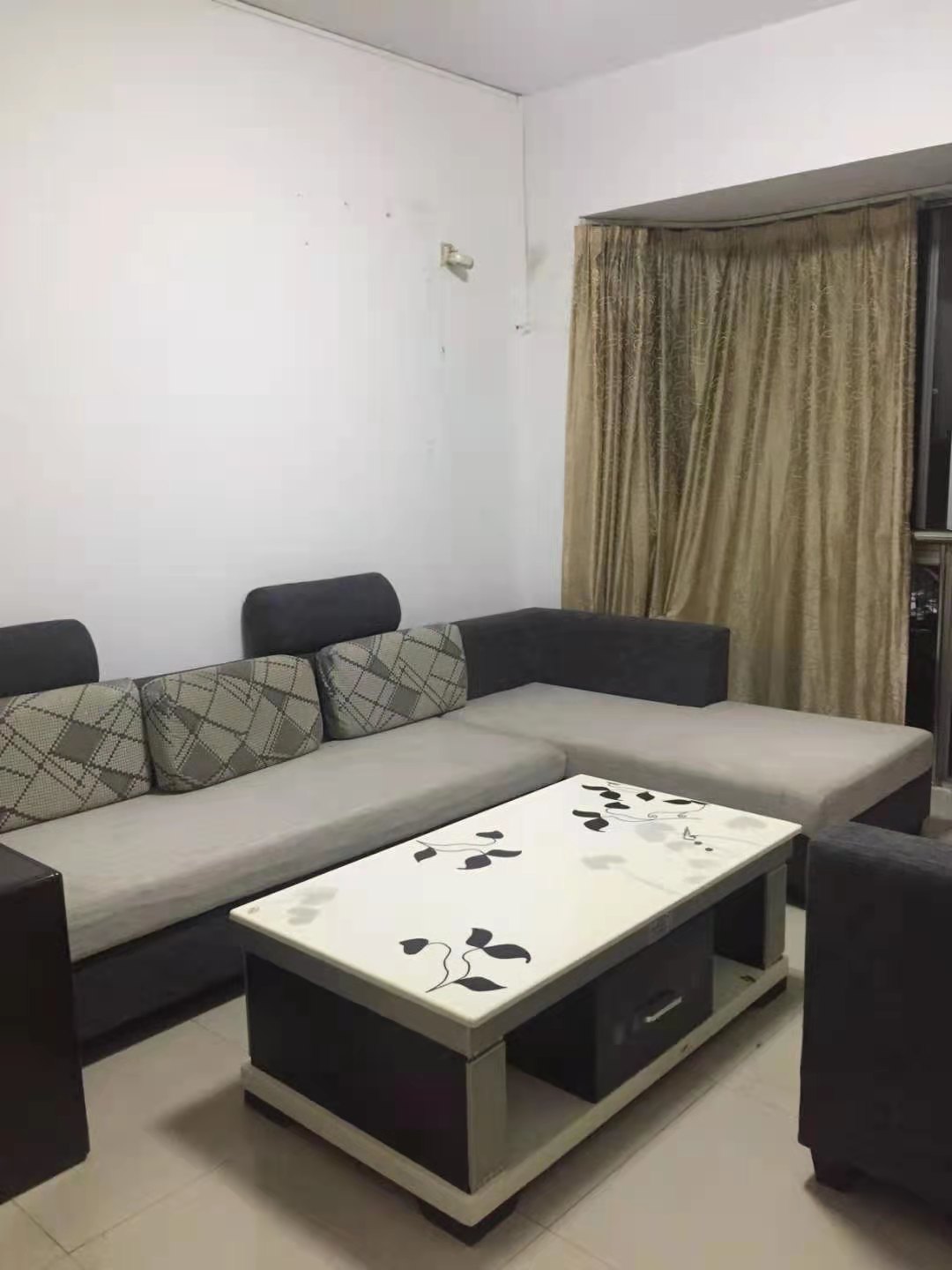 佳诚数码 1室1厅1卫 1200.00元/月 佳诚数码 1室1厅1卫 1200.00元/月室内图