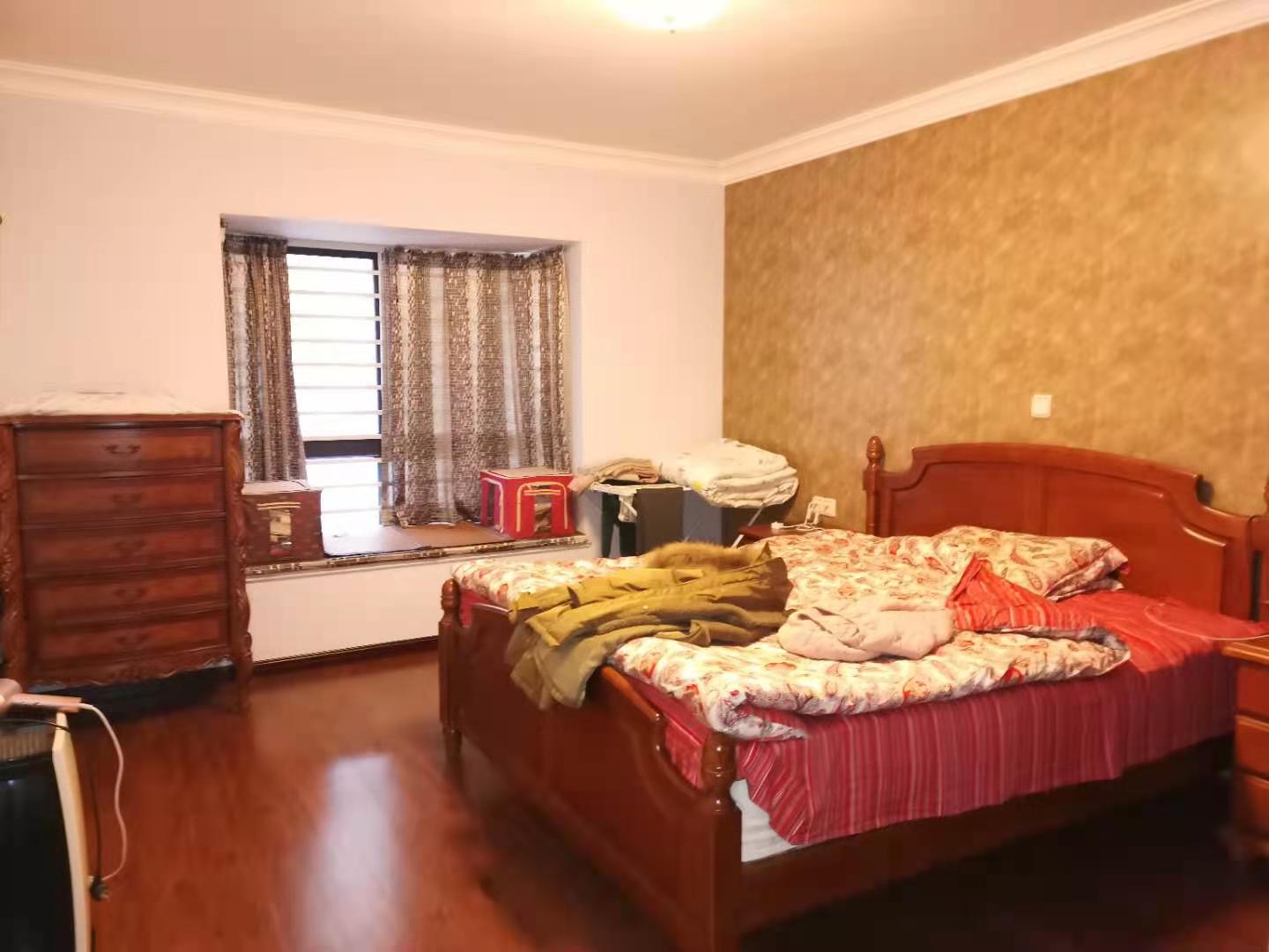 上城世家 3室2厅2卫 106.0万 上城世家 3室2厅2卫 106.0万卫生间