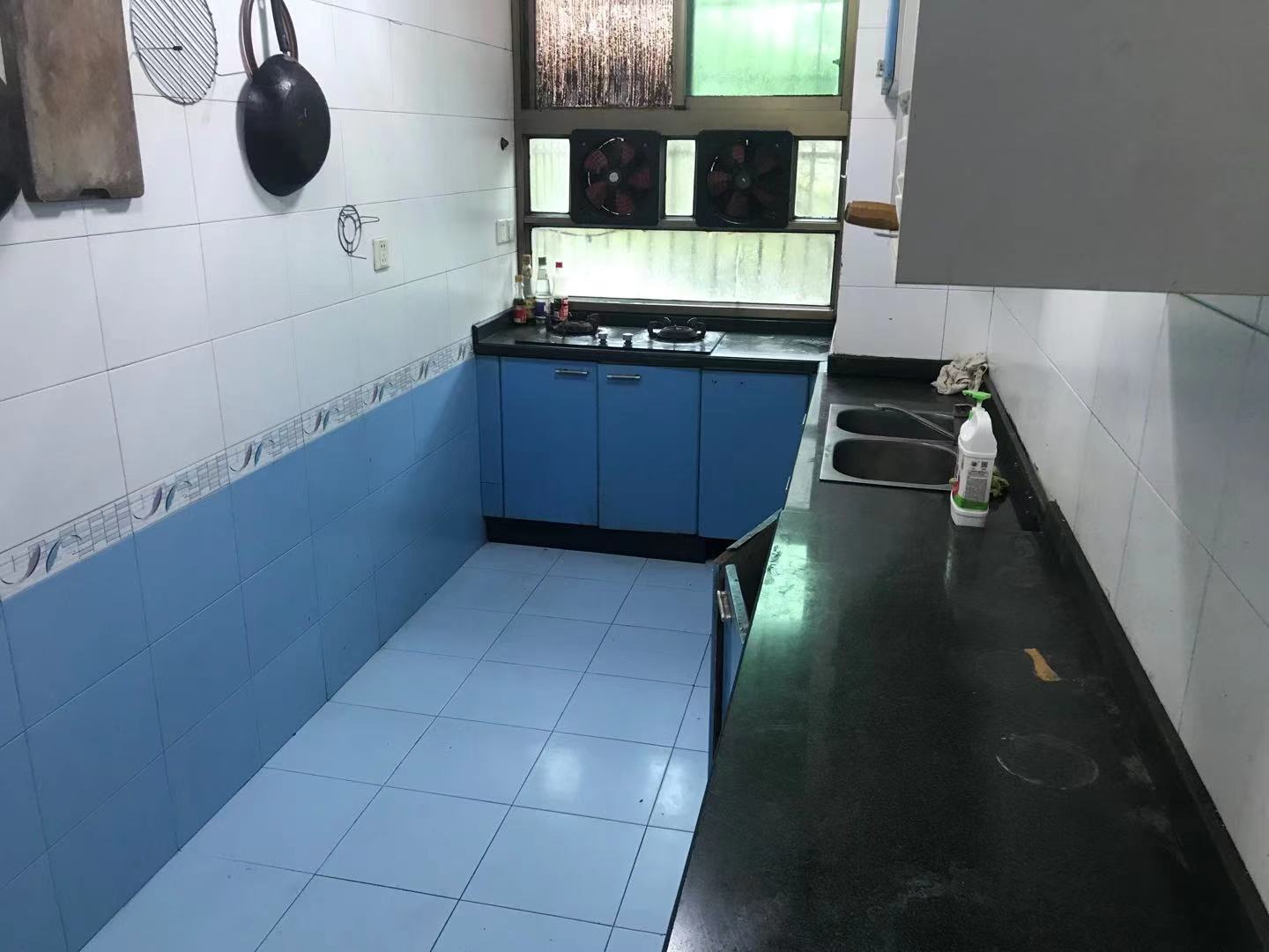 715矿小区  3室2厅2卫    86.0万室内图1