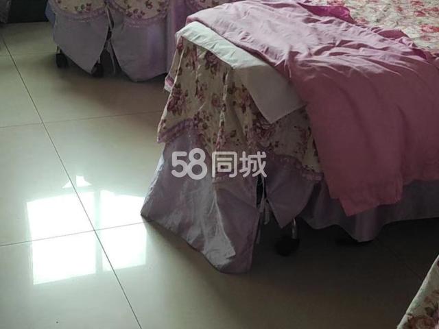 天顺楼 2室2厅1卫 1400.0元/月 天顺楼 2室2厅1卫 1400.0元/月室内图