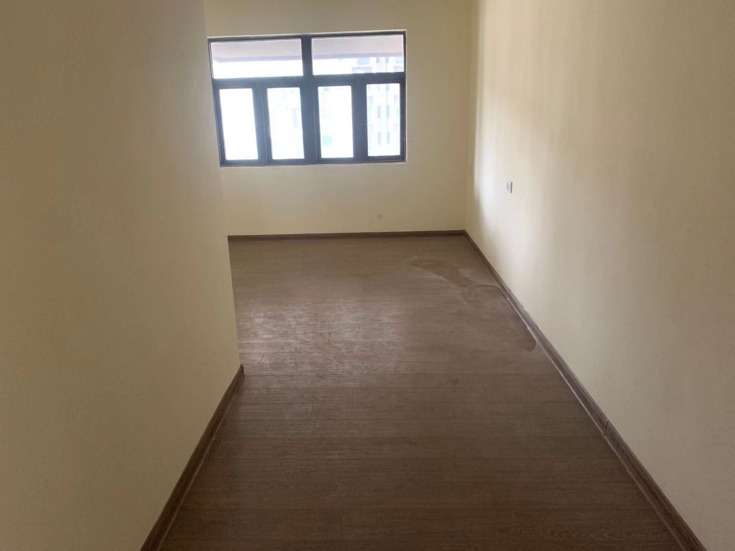 碧桂园 5室2厅2卫 3000.0元/月 碧桂园 5室2厅2卫 3000.0元/月室内图