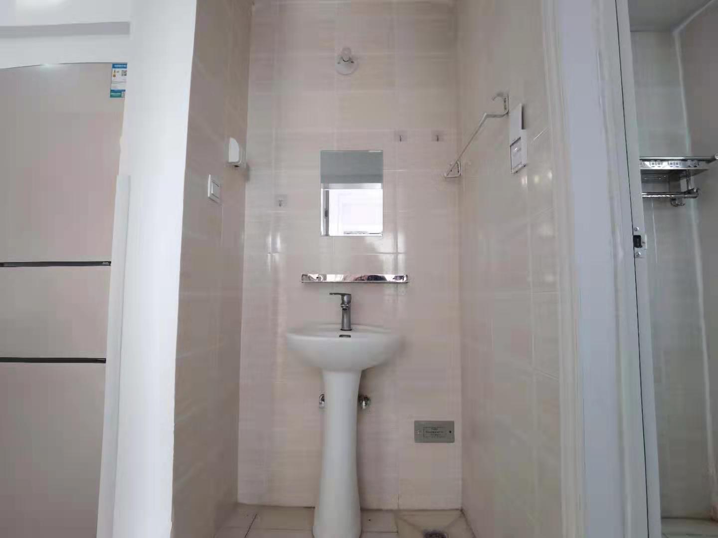 南湖尚景 1室1厅1卫 1800.0元/月 南湖尚景 1室1厅1卫 1800.0元/月室内图