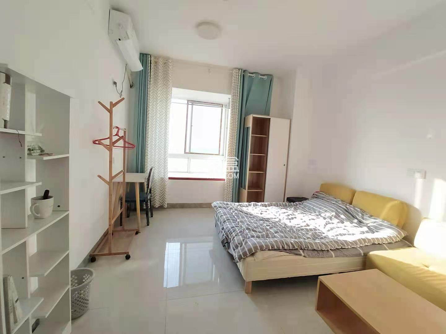 佳源罗马都市  1室1厅1卫    1600.0元/月